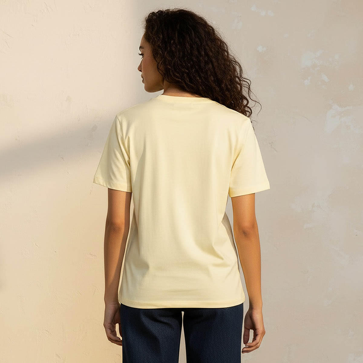 تيشيرت قطن بتطريزات شعار-women-clothing-tshirts-image-4