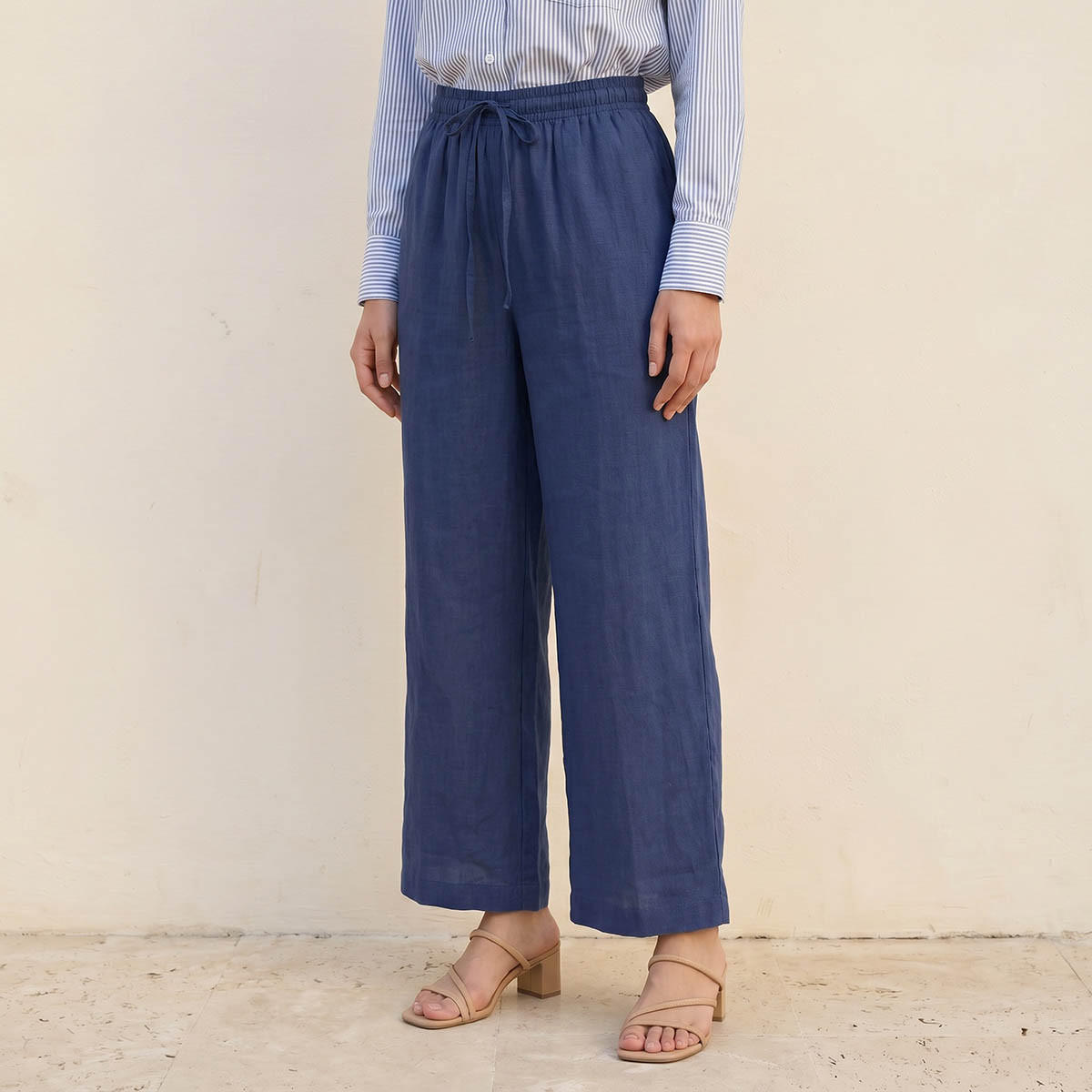 بنطلون من مزيج الكتان سهل الارتداء واسع الساقين بخصر برباط من أساسيات سبلاش-women-clothing-trousers-image-1