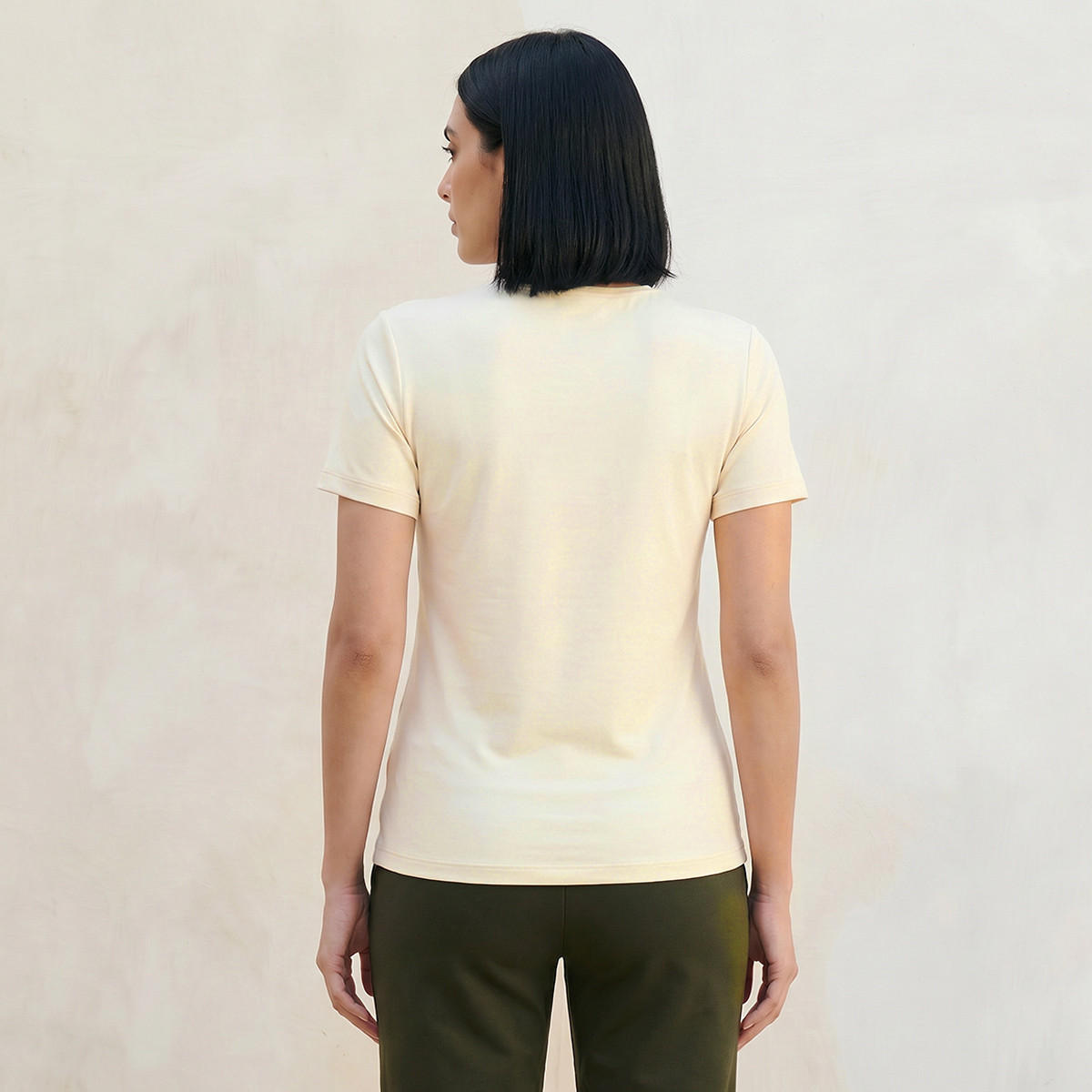 تيشيرت بقصة عادية وياقة مستديرة من سبلاش بيسك-women-clothing-tshirts-image-4