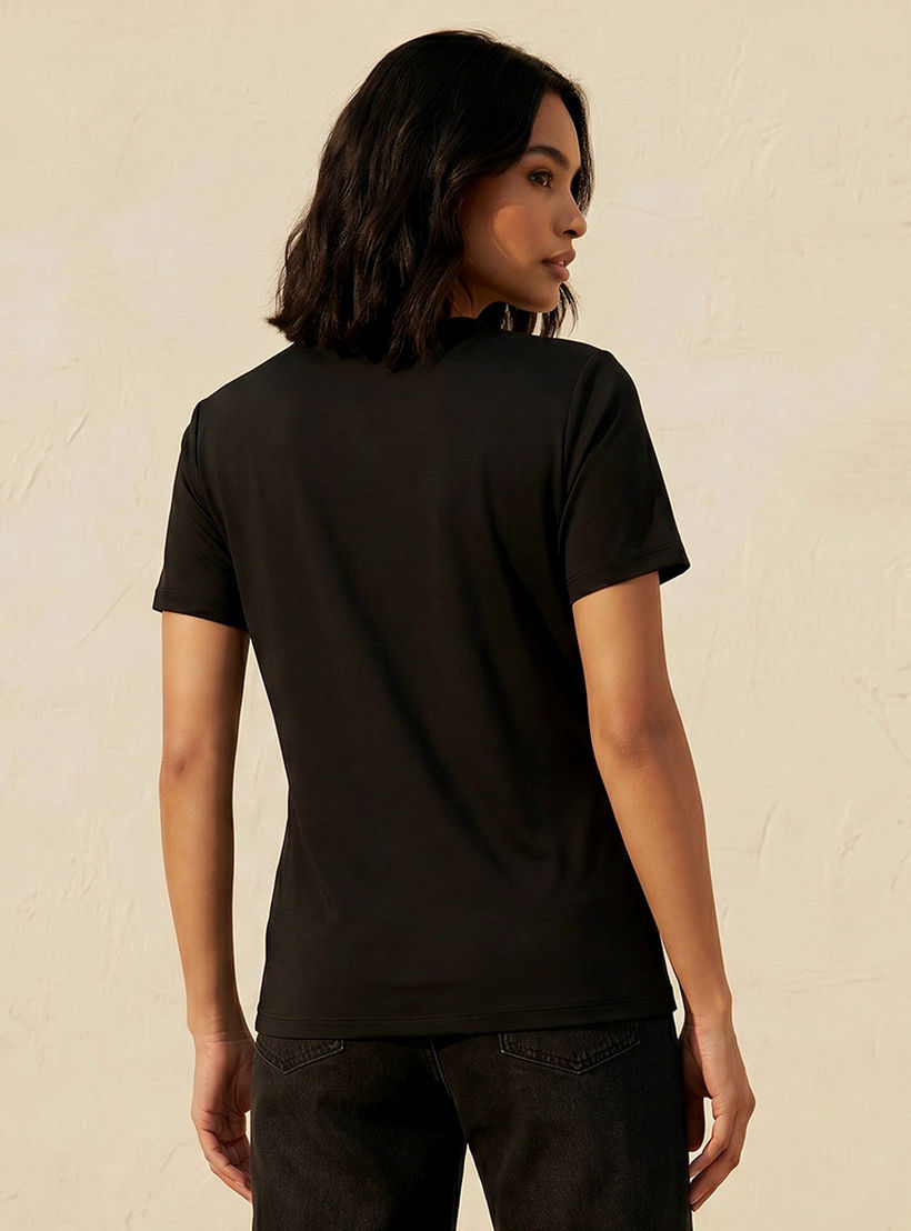 تيشيرت بقصة عادية وياقة مستديرة من سبلاش بيسك-women-clothing-tshirts-image-4