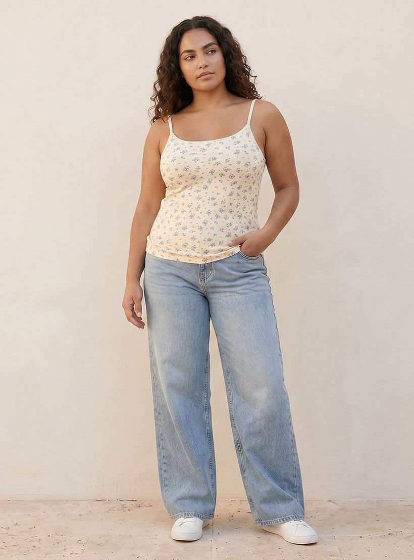 بلوزة بقصة سليم وحمالات رفيعة من سبلاش بيسك-women-clothing-tshirts-image-3