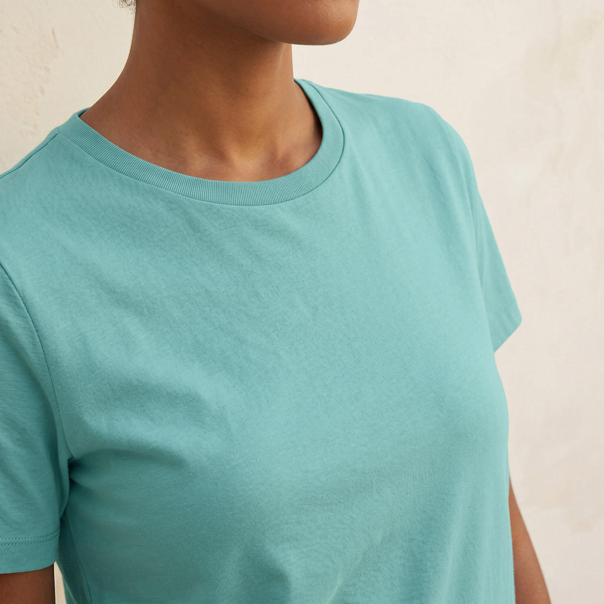 تيشيرت بقصة سليم من سبلاش بيسك-women-clothing-tshirts-image-7