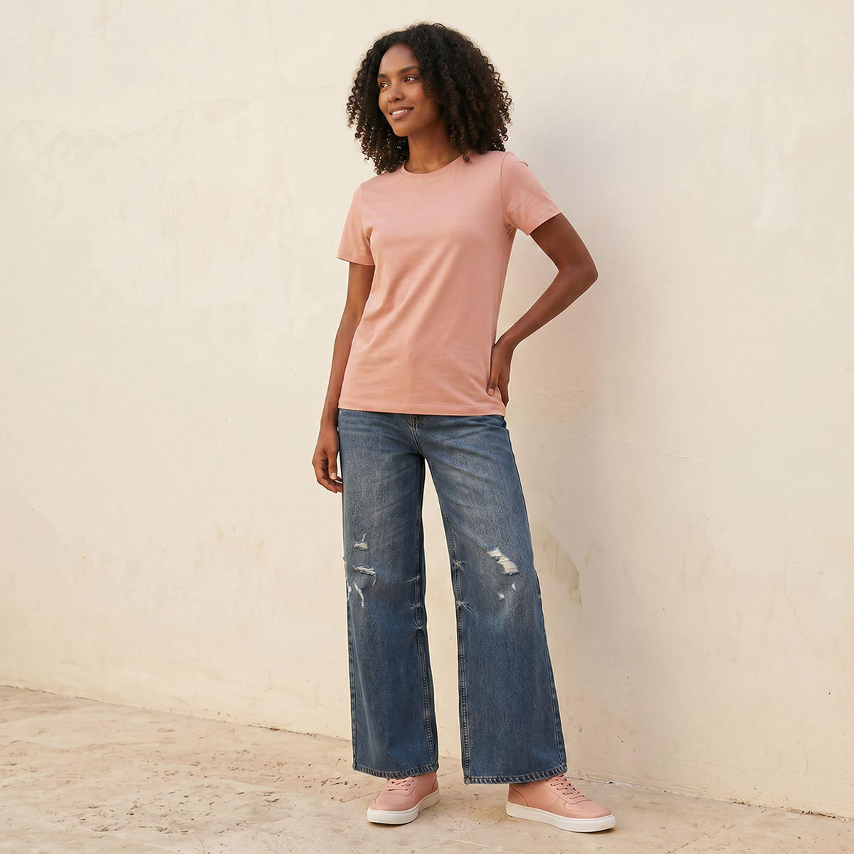 تيشيرت بقصة سليم من سبلاش بيسك-women-clothing-tshirts-image-3