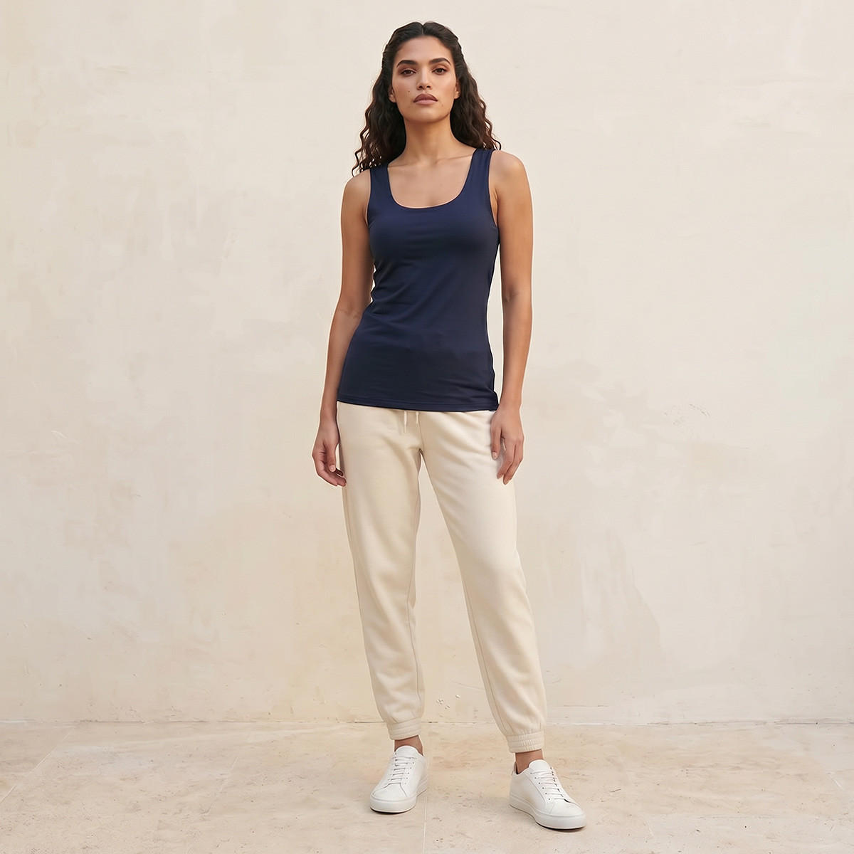 بلوزة بقصة عادية وياقة عميقة من سبلاش بيسك-women-clothing-tshirts-image-3
