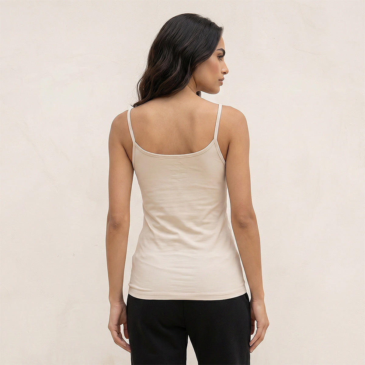 قميص داخلي بقصة عادية وحمالات رفيعة من سبلاش بيسك-women-clothing-tshirts-image-4