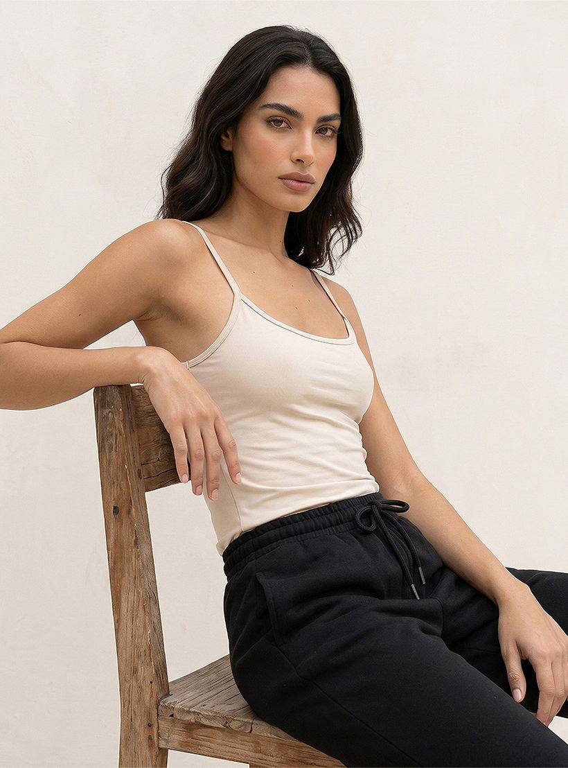 قميص داخلي بقصة عادية وحمالات رفيعة من سبلاش بيسك-women-clothing-tshirts-image-5