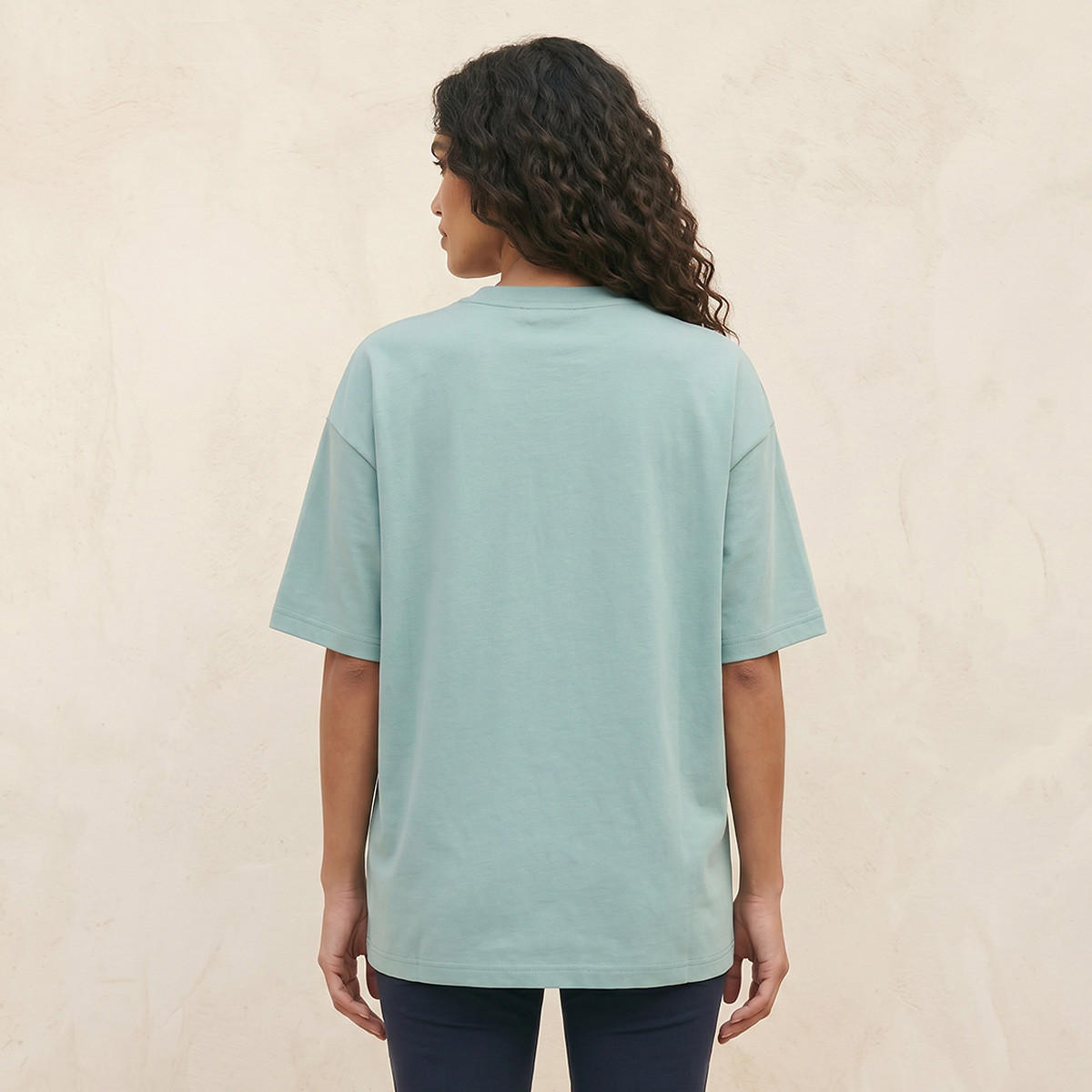 تيشيرت بوكسي بطبعات شعار من سبلاش بيسك-women-clothing-tshirts-image-4