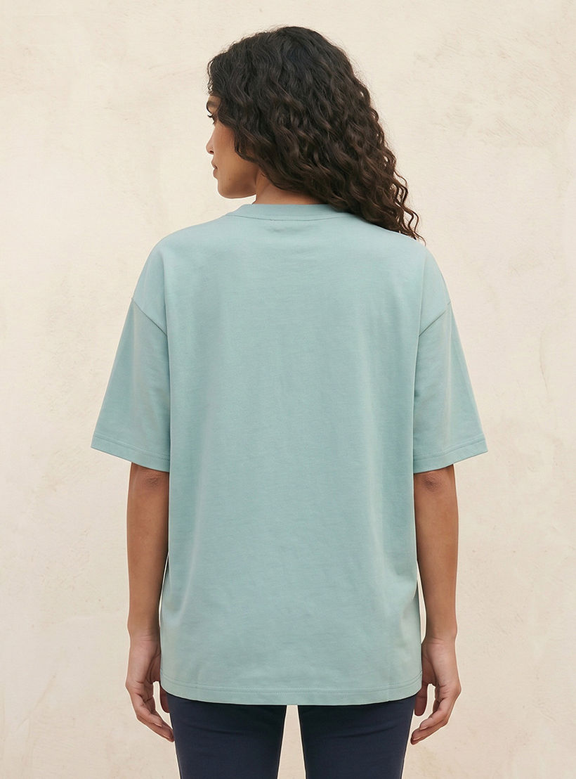 تيشيرت بوكسي بطبعات شعار من سبلاش بيسك-women-clothing-tshirts-image-4