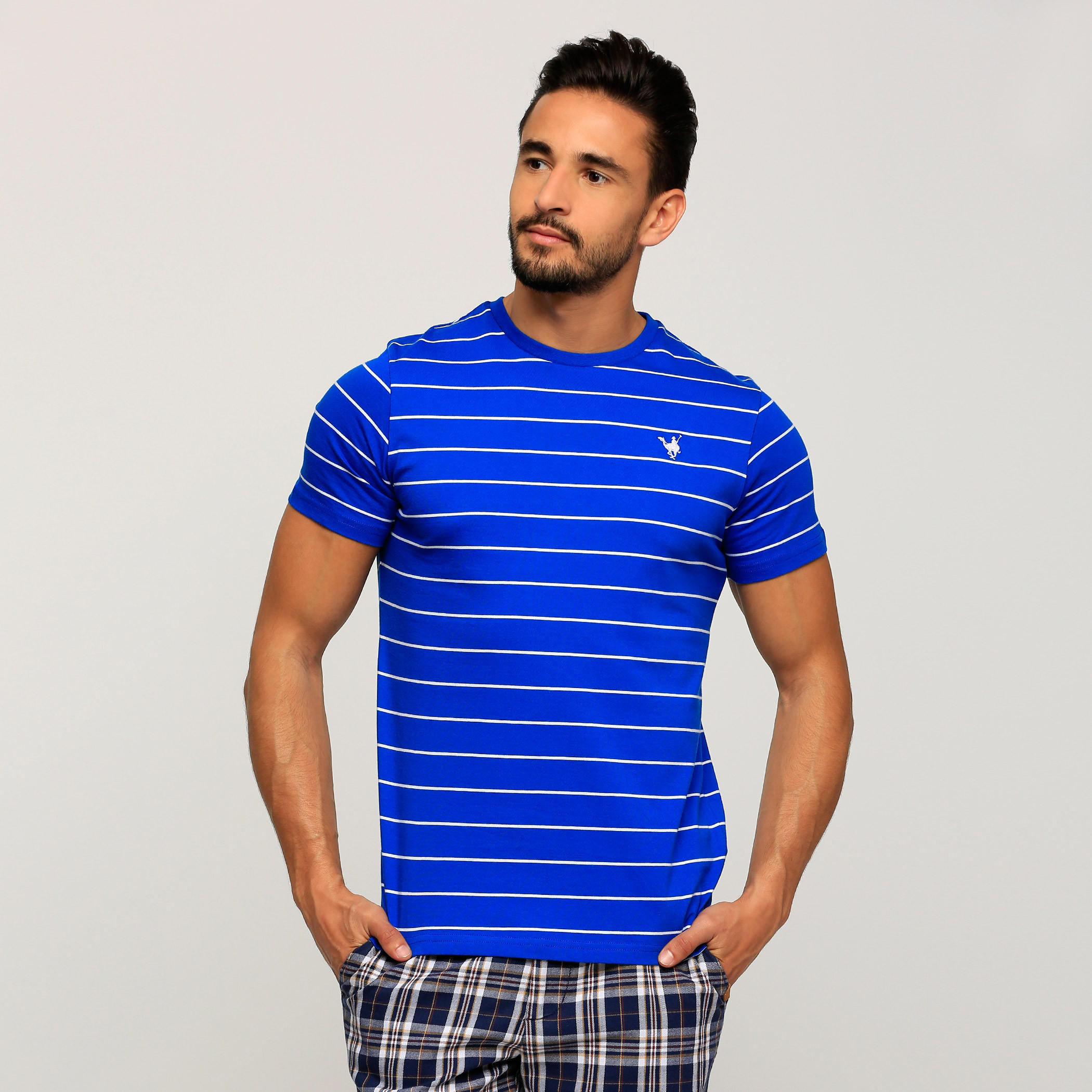 تيشيرت مقلّم بياقة ضيقة وأكمام قصيرة-men-clothing-tshirtsandpolos-tshirts-image-1