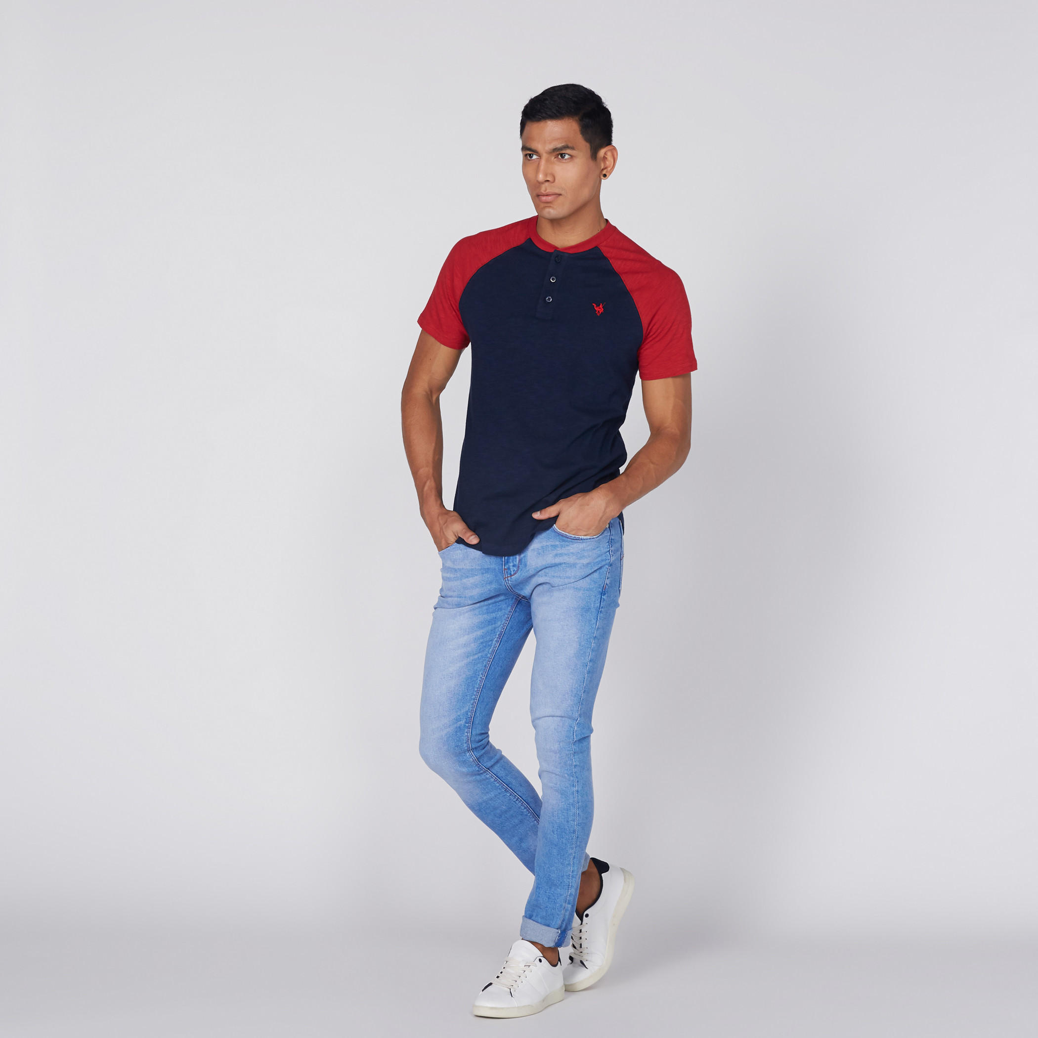 تيشيرت ياقة هينلي وأكمام مغايرة-men-clothing-tshirtsandpolos-tshirts-image-5