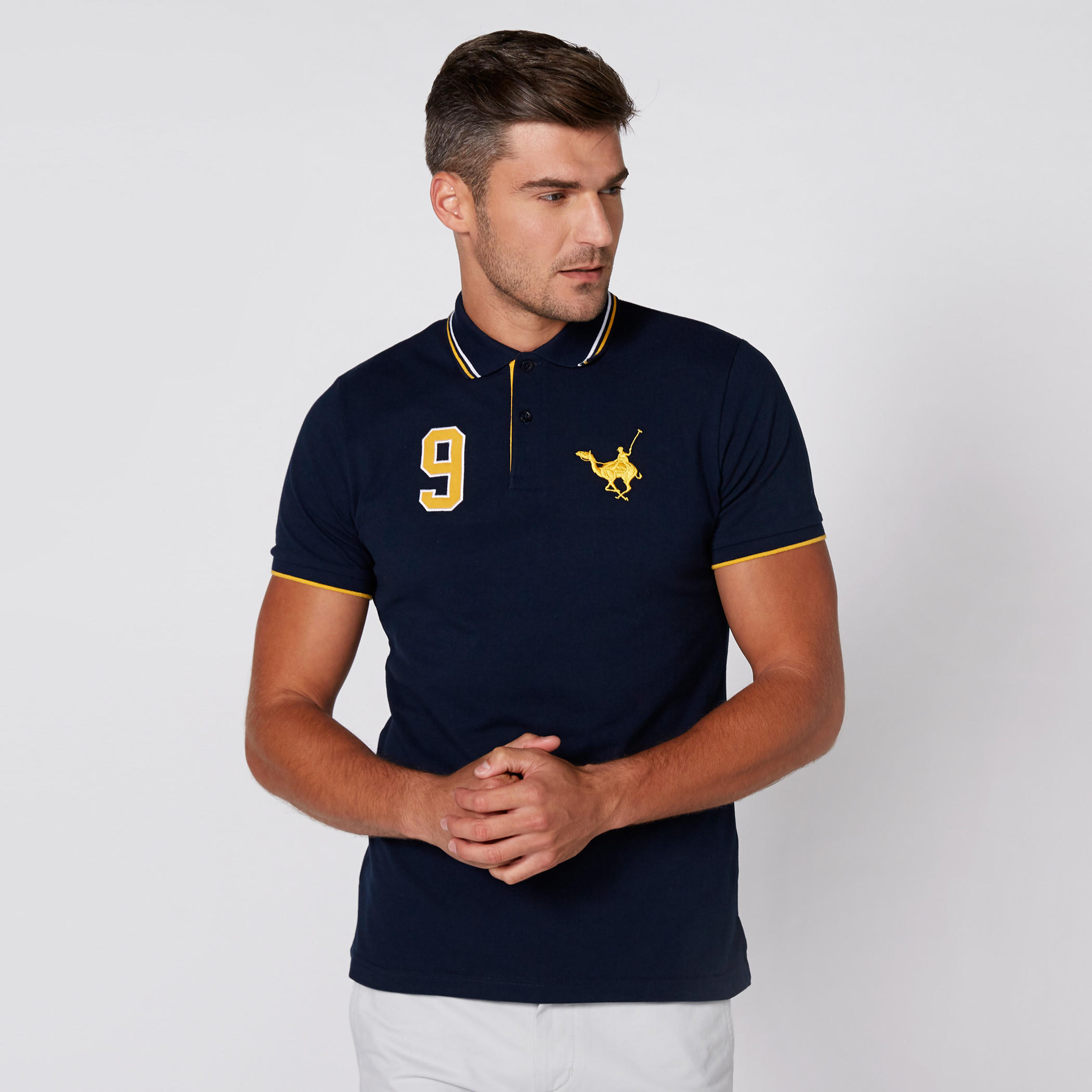 قميص مطرّز بأكمام قصيرة وياقة بولو-men-clothing-tshirtsandpolos-tshirts-image-1