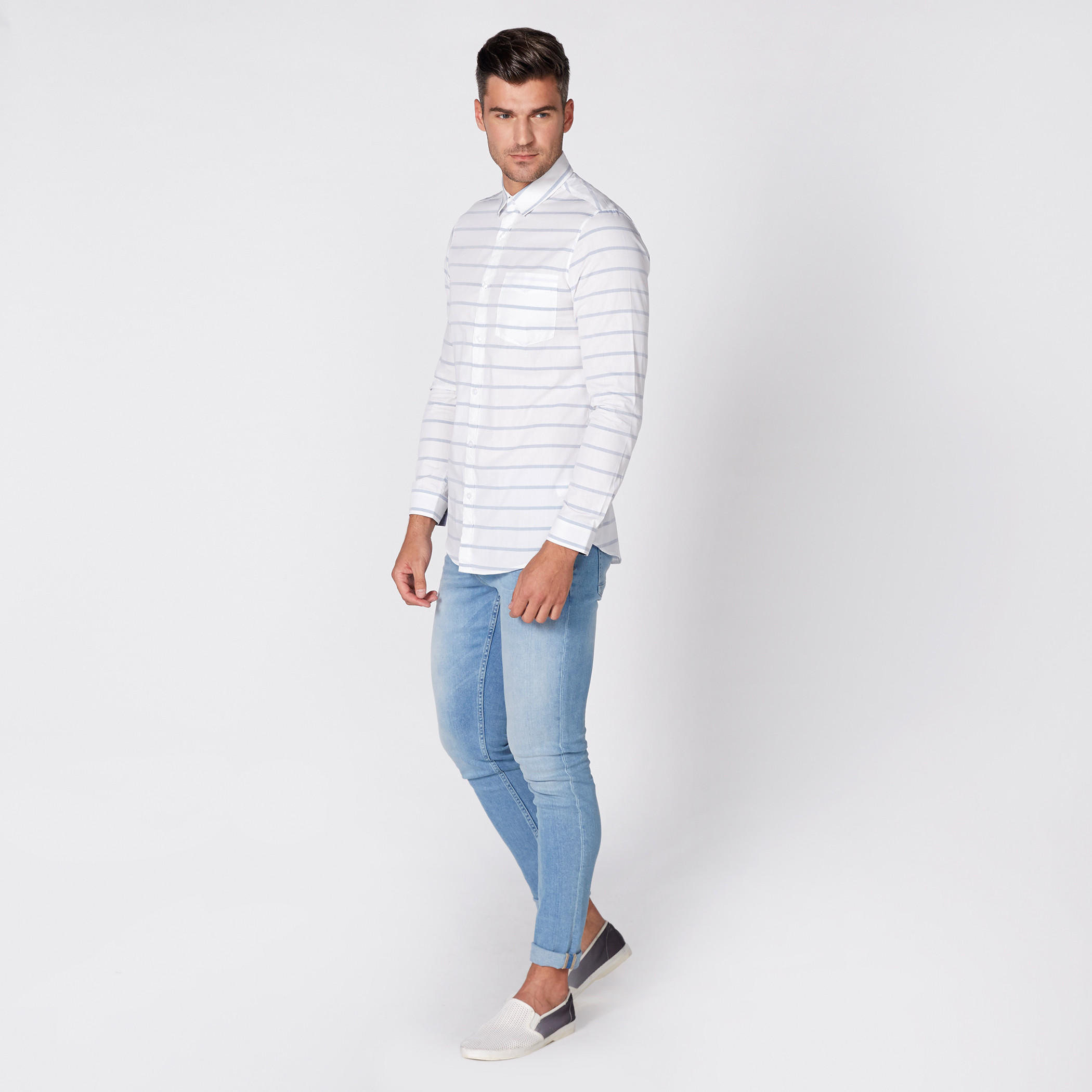 قميص مقلّم بأكمام طويلة وأزرار-men-clothing-shirts-image-4