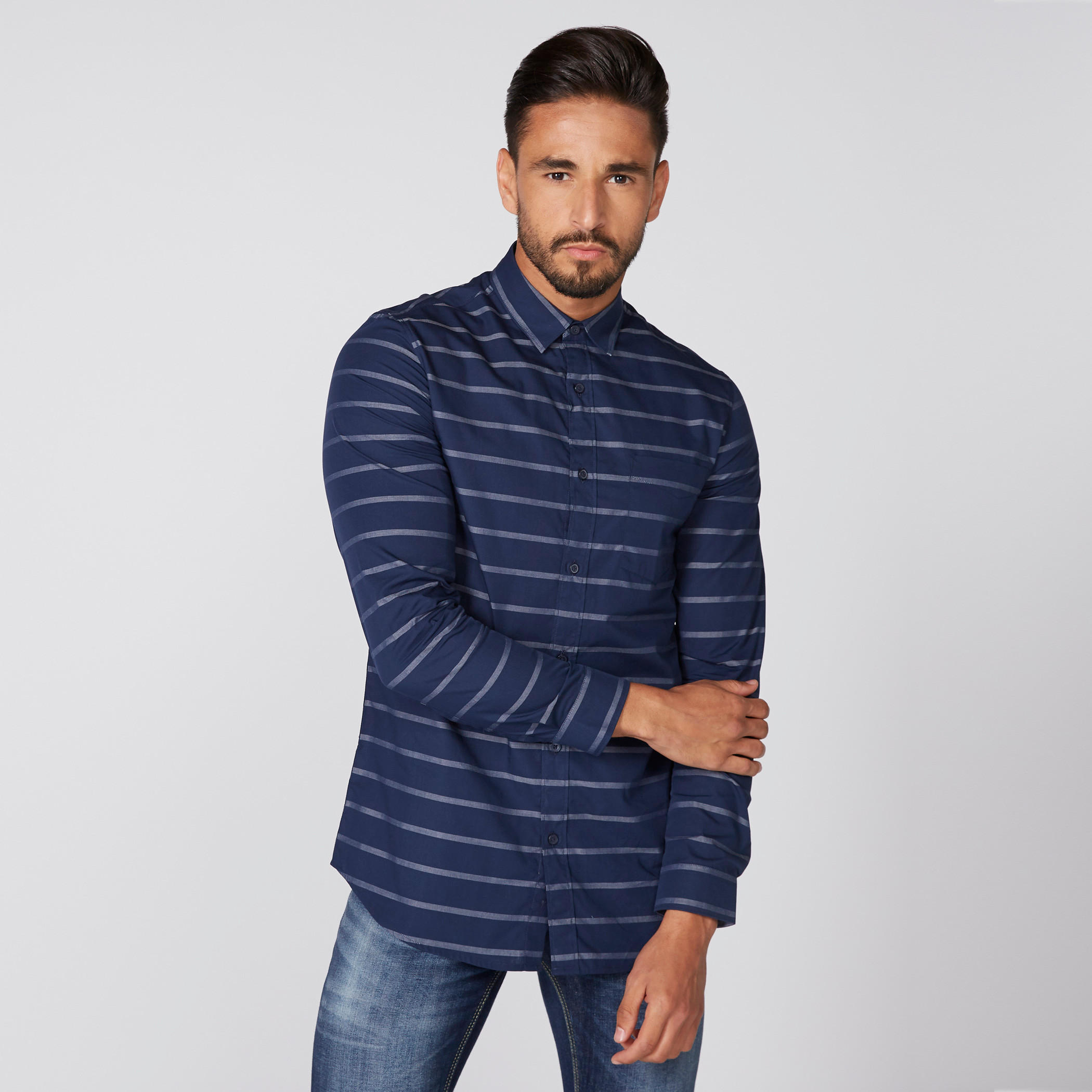 قميص مقلّم بأكمام طويلة وأزرار-men-clothing-shirts-image-1
