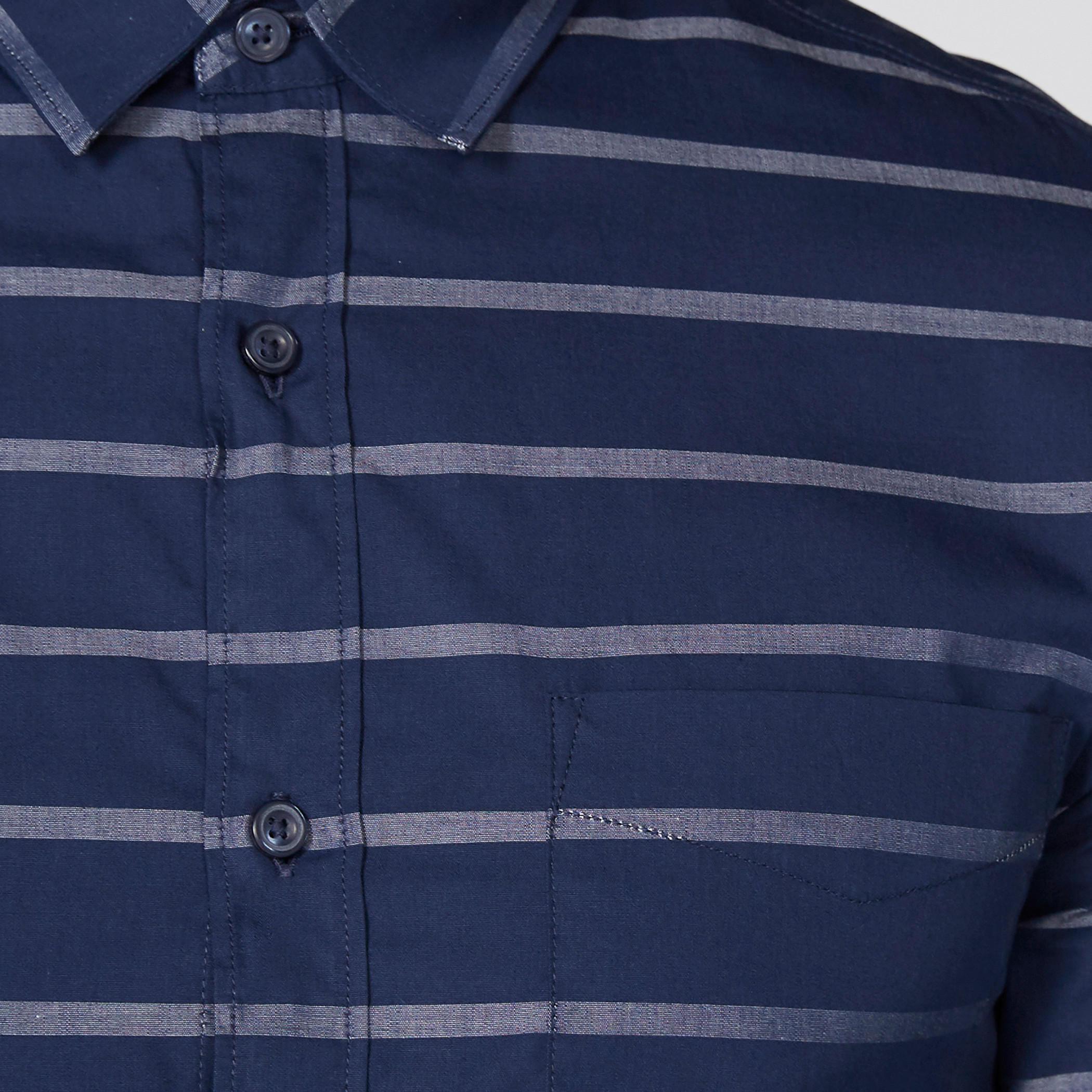 قميص مقلّم بأكمام طويلة وأزرار-men-clothing-shirts-image-3