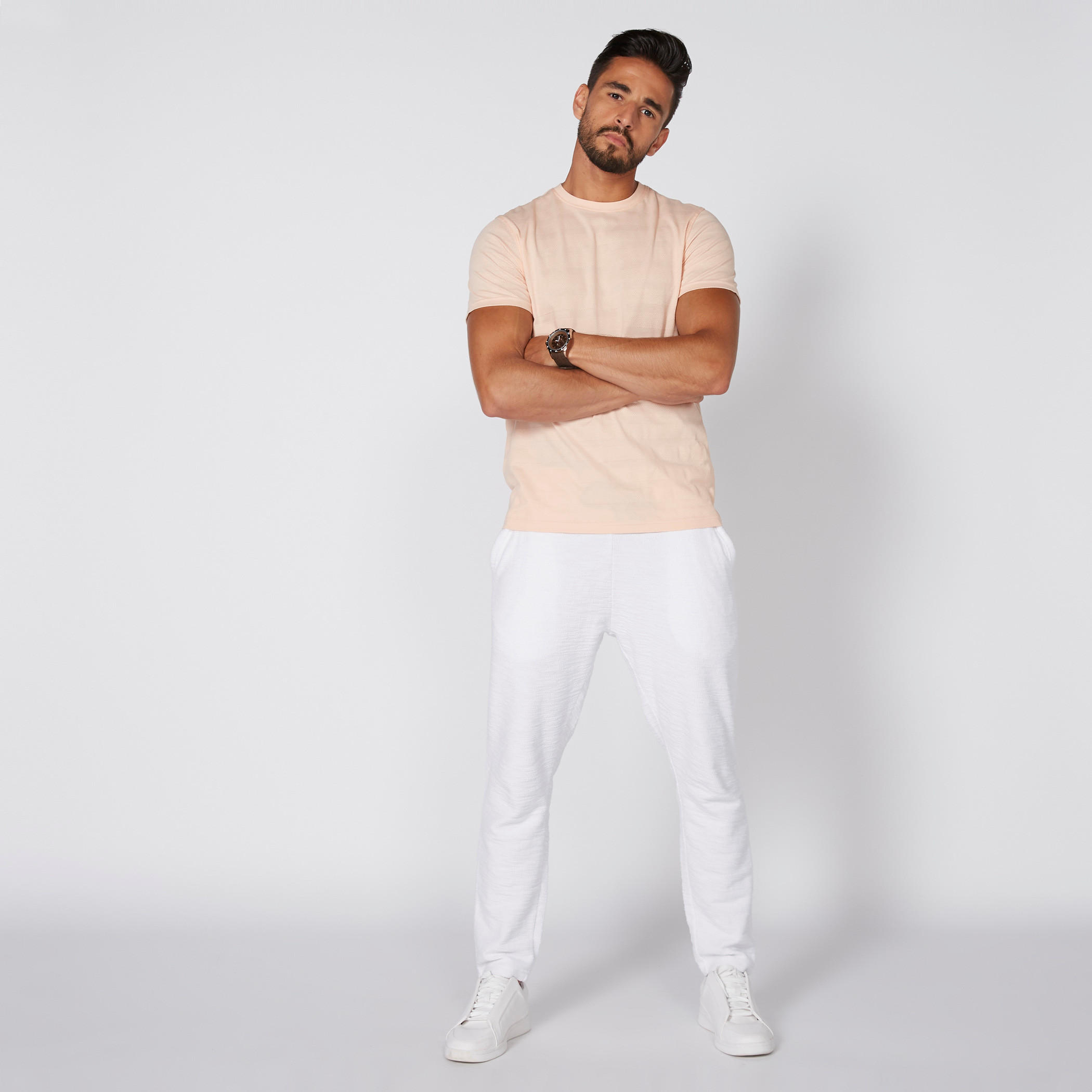 تيشيرت بارز الملمس بياقة مستديرة وأكمام قصيرة-men-clothing-tshirtsandpolos-tshirts-image-2