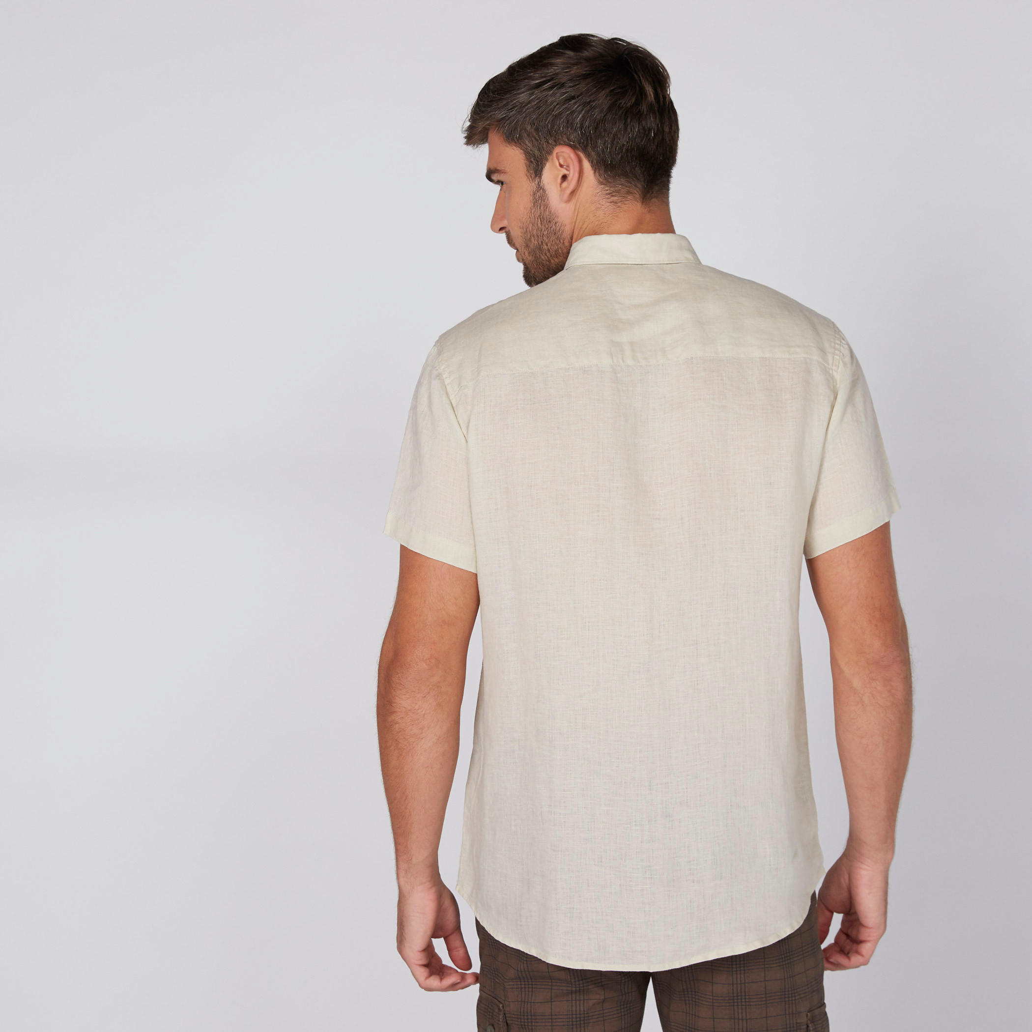 قميص بأكمام قصيرة وأزرار-men-clothing-shirts-image-4