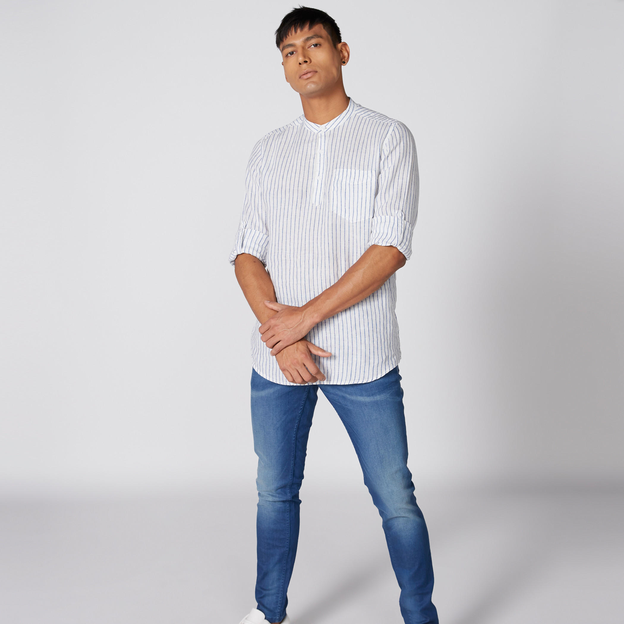 قميص مقلّم بأكمام طويلة وياقة ماندارين-men-clothing-shirts-image-4