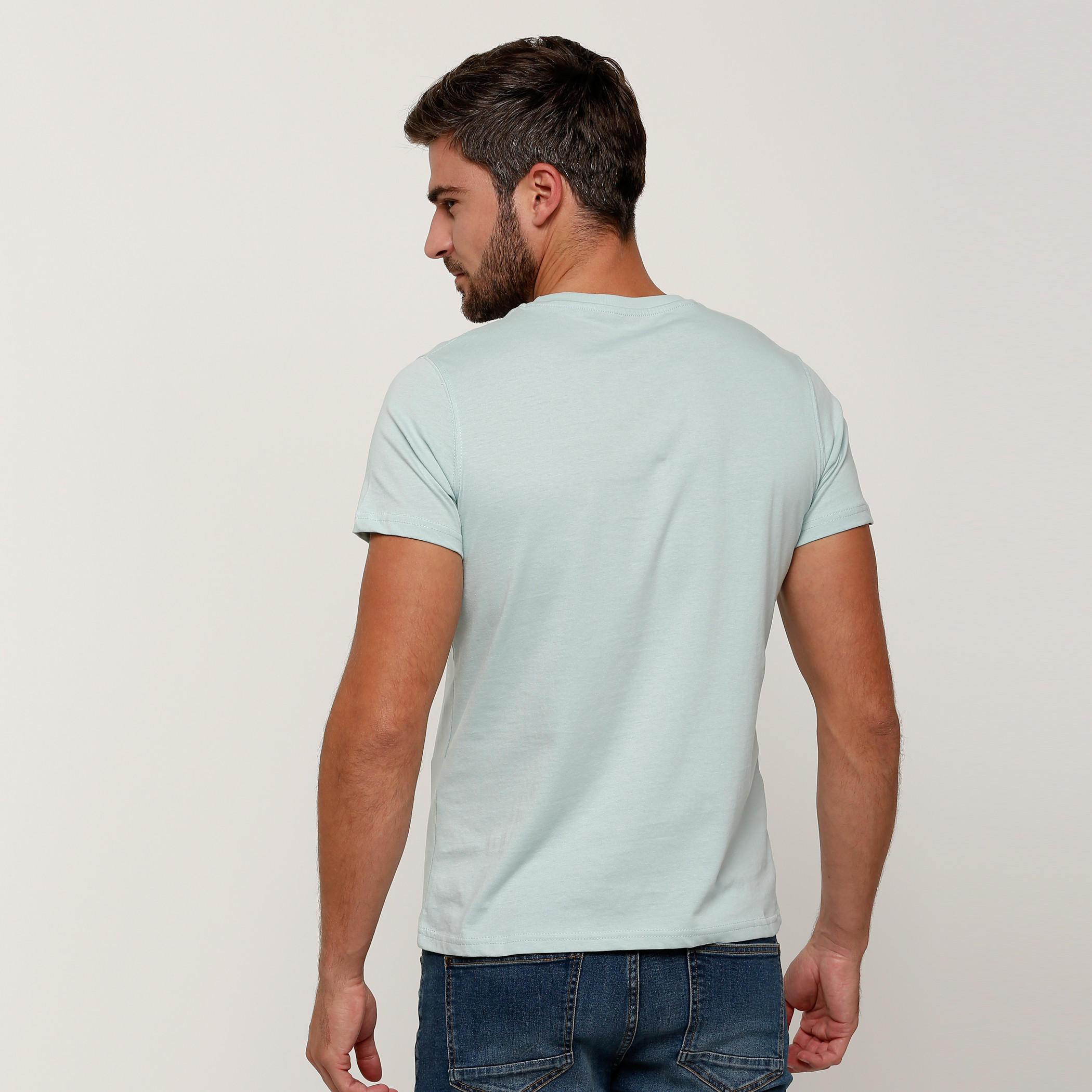 تيشيرت بأكمام قصيرة وياقة مستديرة-men-clothing-tshirtsandpolos-tshirts-image-2