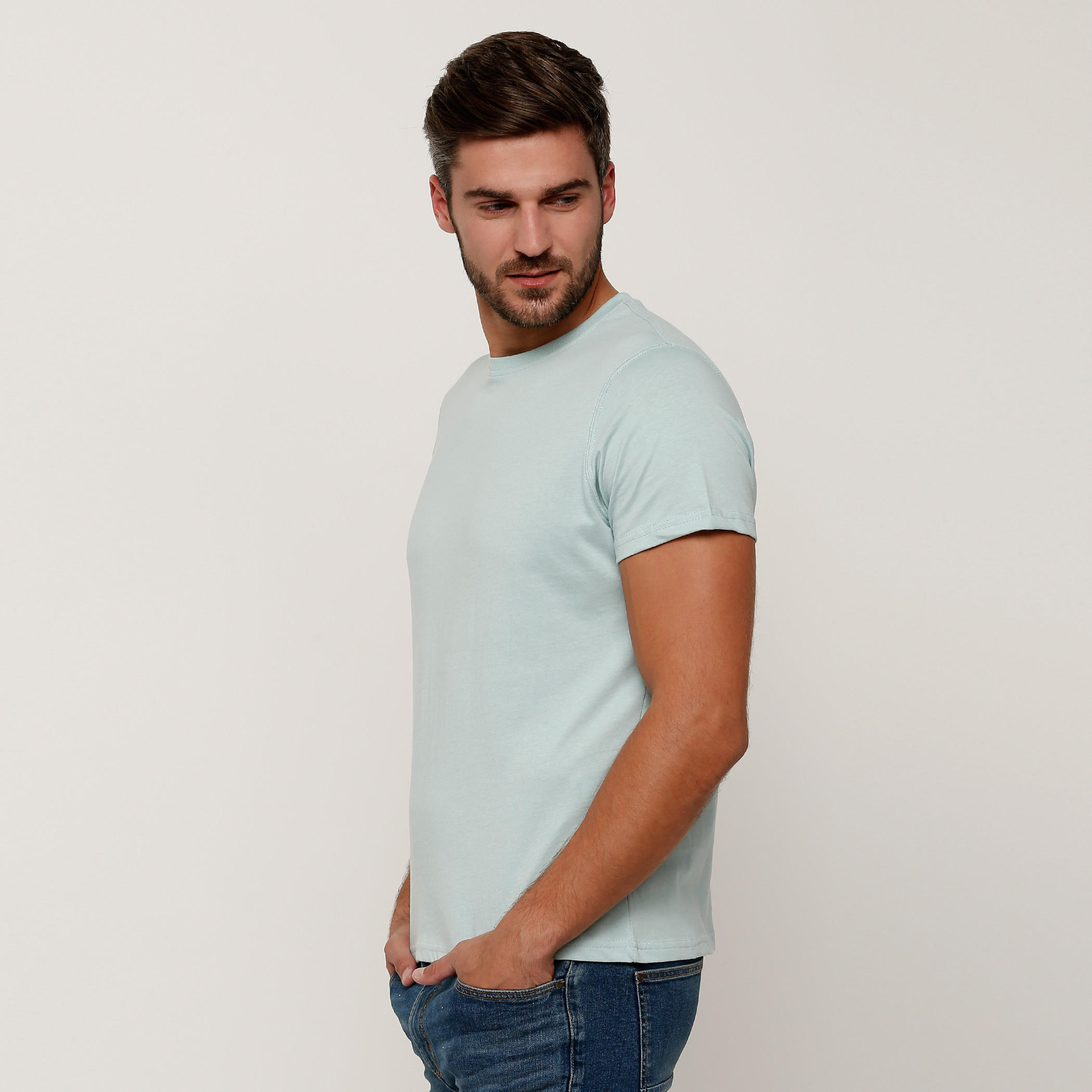 تيشيرت بأكمام قصيرة وياقة مستديرة-men-clothing-tshirtsandpolos-tshirts-image-3