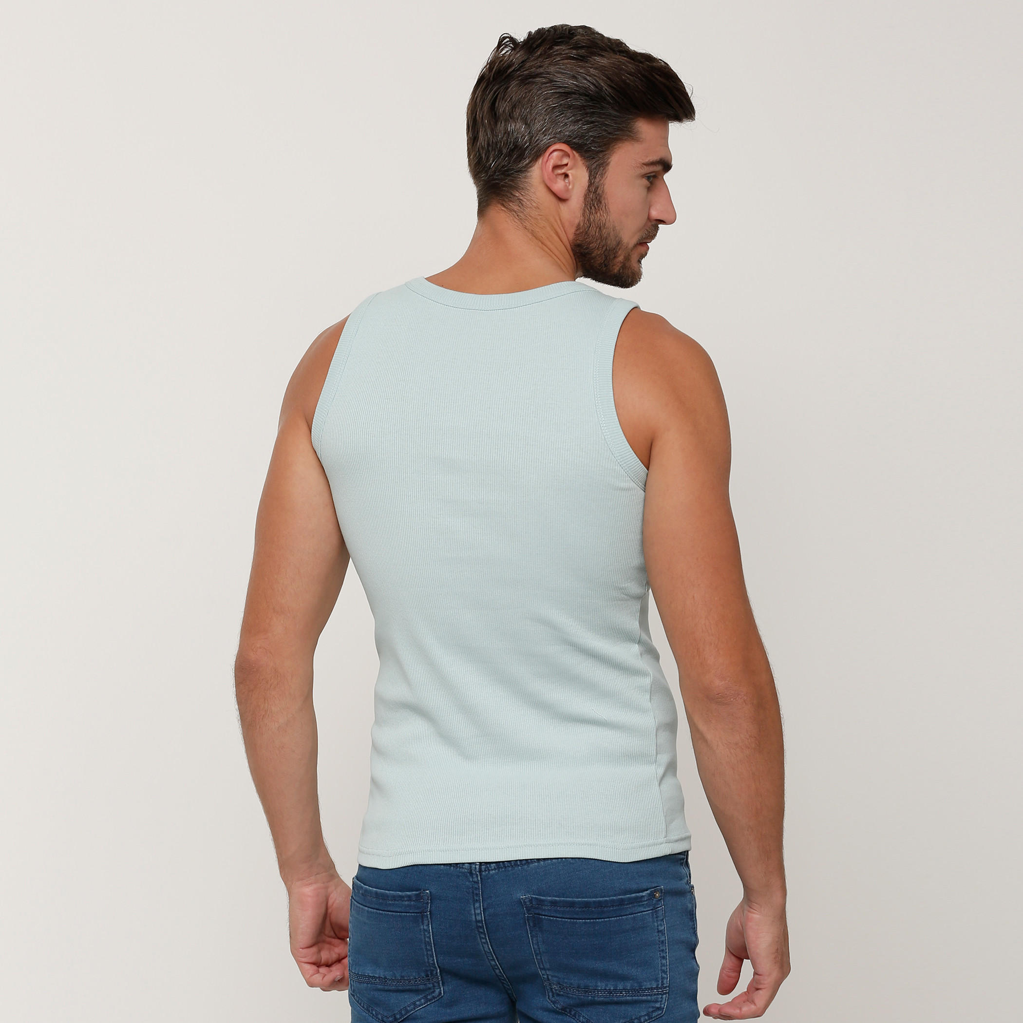 فيست بتصميم مضلع وياقة مستديرة-men-clothing-tshirtsandpolos-tshirts-image-4