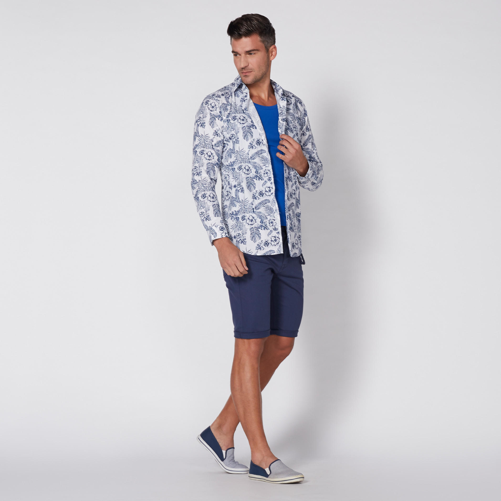 Sleeveless Vest with Round Neck-men-clothing-tshirtsandpolos-tshirts-image-2