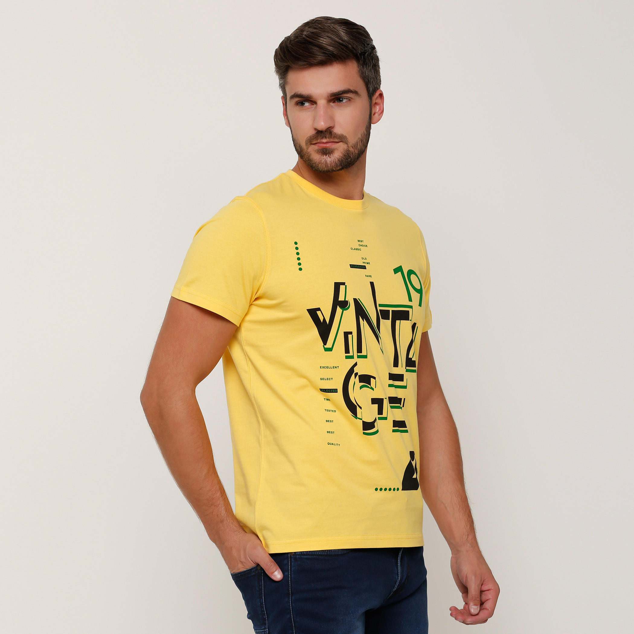 تيشيرت بطبعات وياقة مستديرة وأكمام قصيرة-men-clothing-tshirtsandpolos-tshirts-image-3