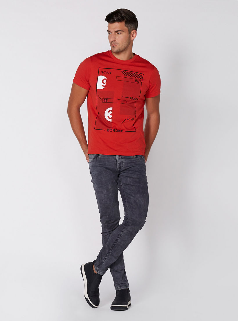 تيشيرت بياقة مستديرة وأكمام قصيرة مع طبعات-men-clothing-tshirtsandpolos-tshirts-image-3
