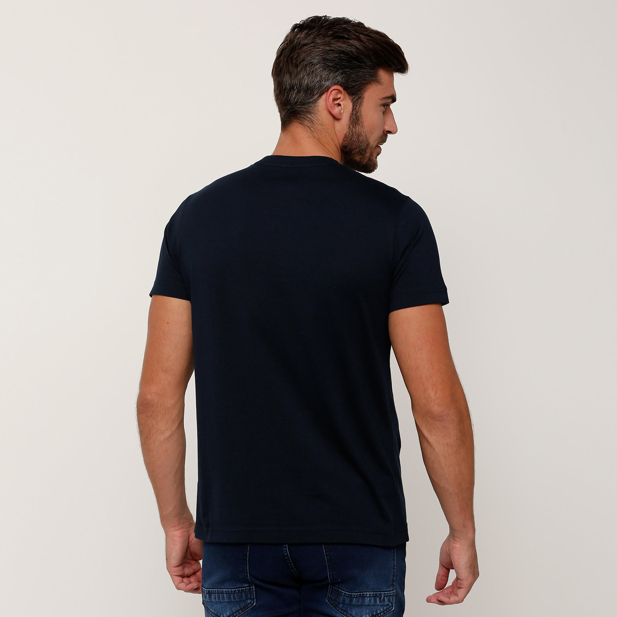 تيشيرت بطبعات وياقة مستديرة وأكمام قصيرة-men-clothing-tshirtsandpolos-tshirts-image-2