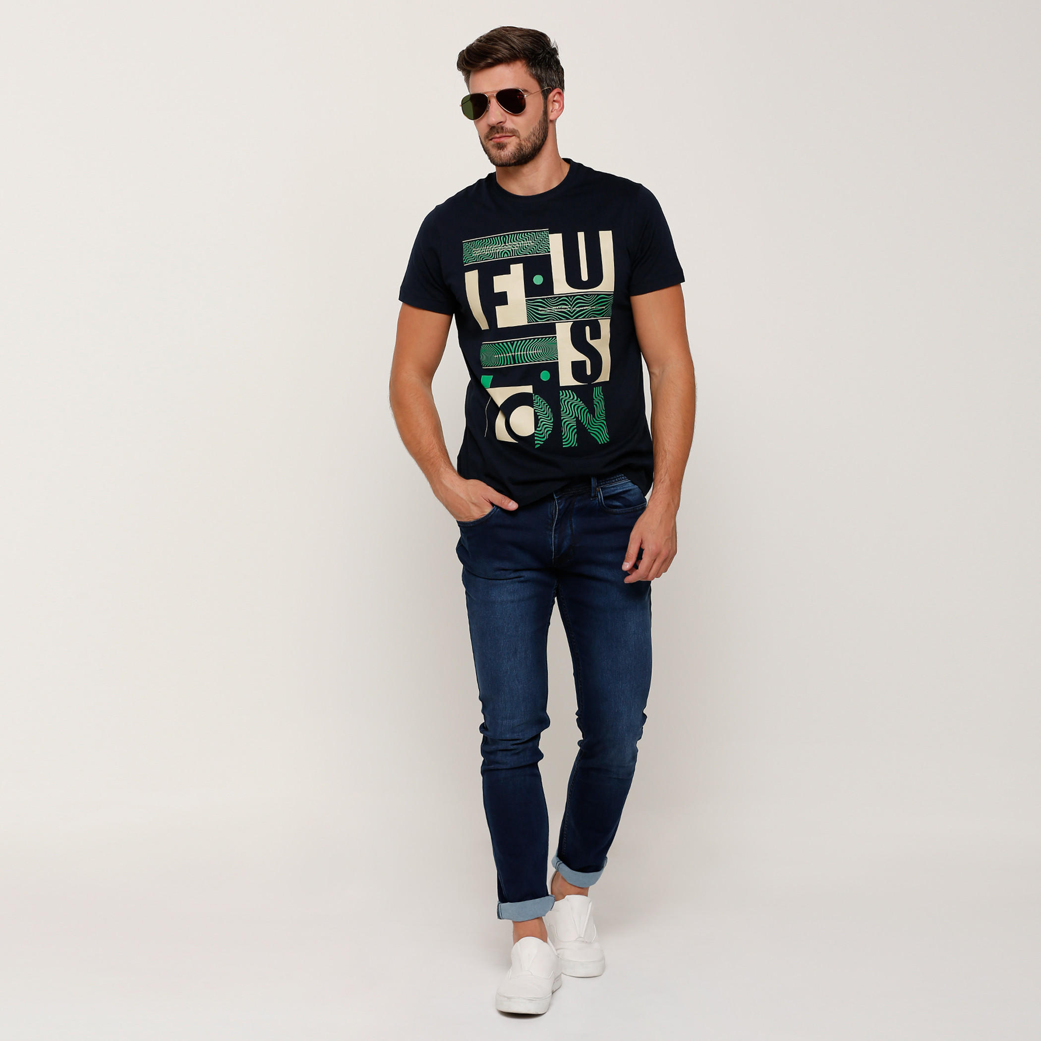 تيشيرت بطبعات وياقة مستديرة وأكمام قصيرة-men-clothing-tshirtsandpolos-tshirts-image-5