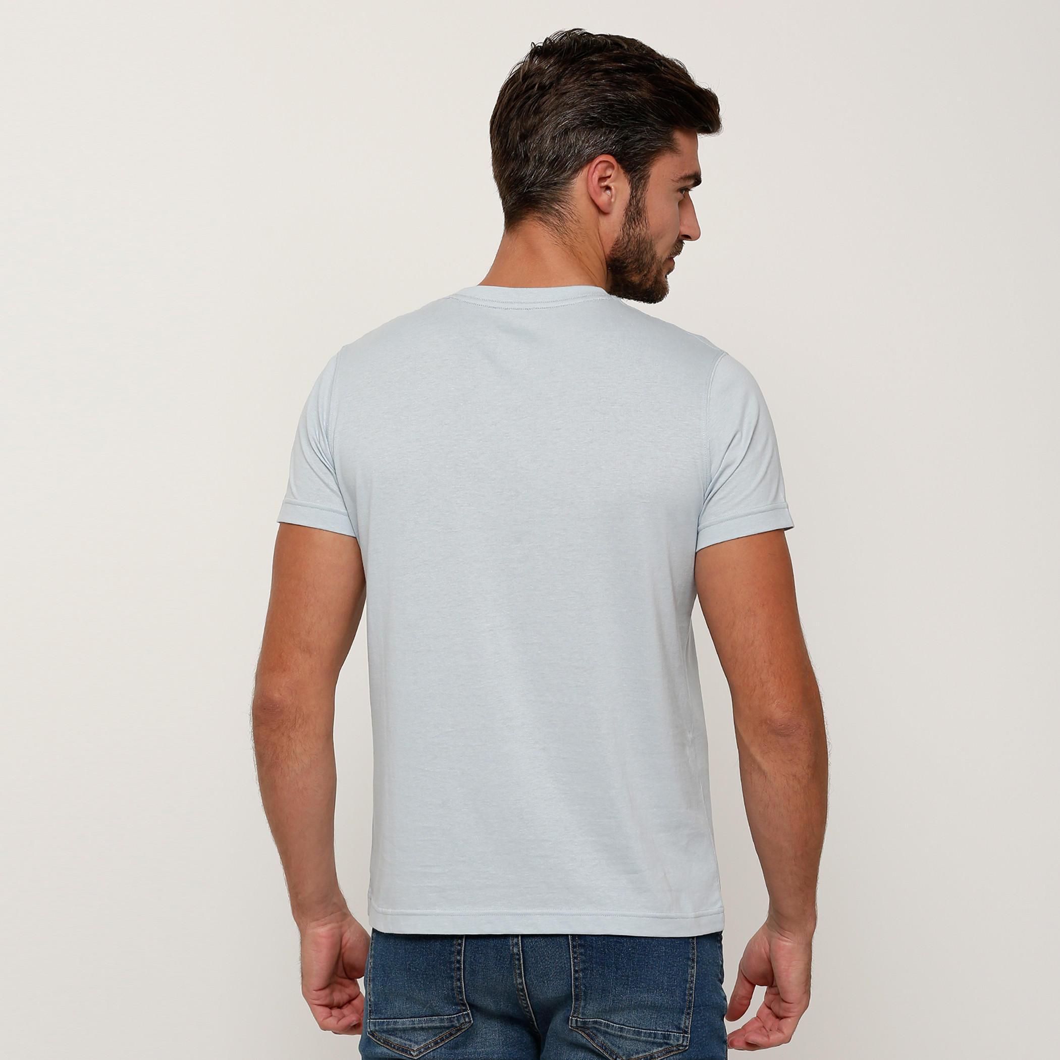 تيشيرت بطبعات وياقة مستديرة وأكمام قصيرة-men-clothing-tshirtsandpolos-tshirts-image-4