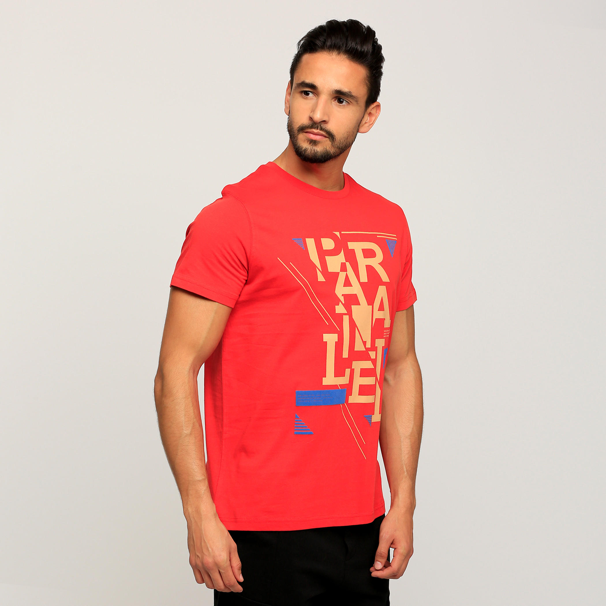 تيشيرت بياقة مستديرة وأكمام قصيرة وطبعات-men-clothing-tshirtsandpolos-tshirts-image-3