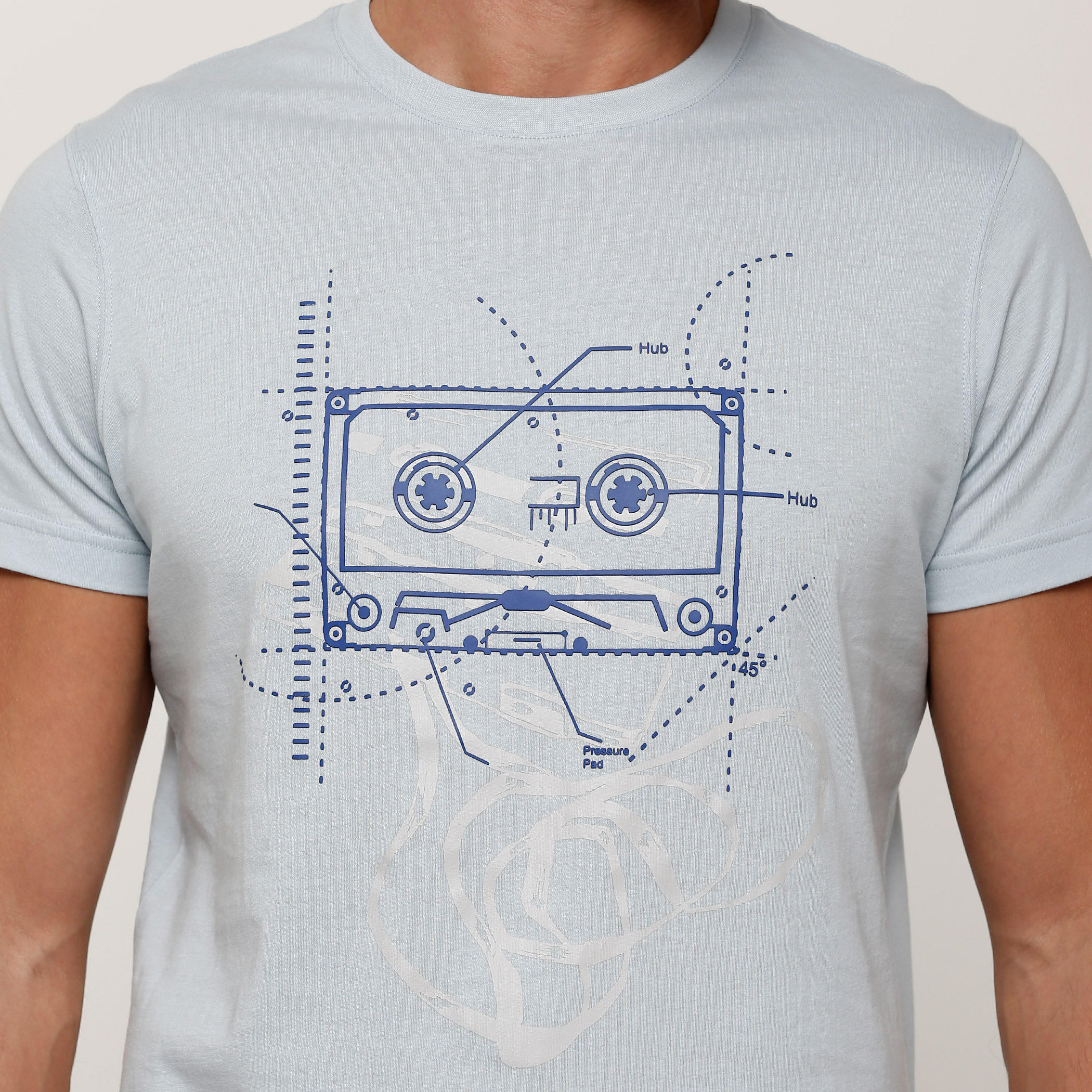 تيشيرت بطبعات وياقة مستديرة وأكمام قصيرة-men-clothing-tshirtsandpolos-tshirts-image-2