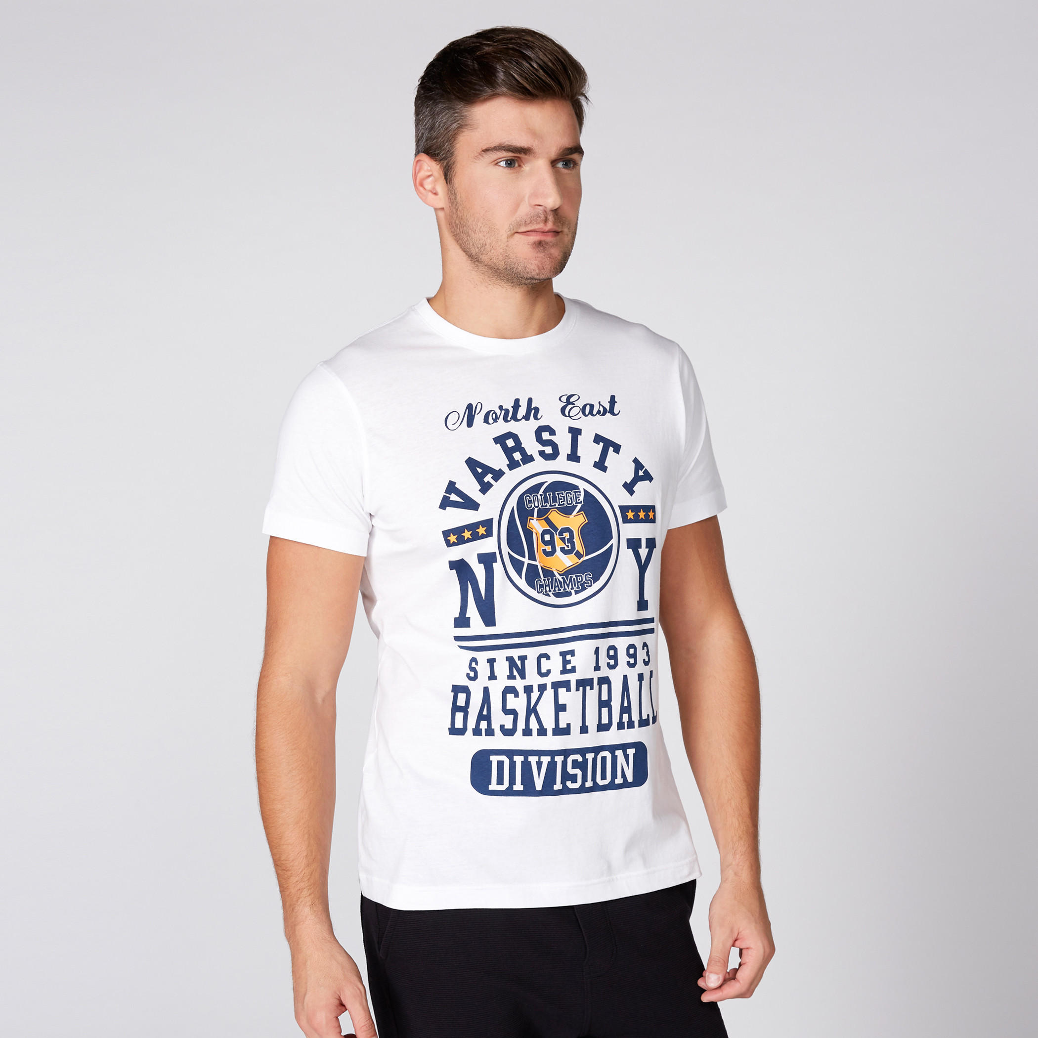 تيشيرت بياقة مستديرة وأكمام قصيرة مع طبعات-men-clothing-tshirtsandpolos-tshirts-image-3