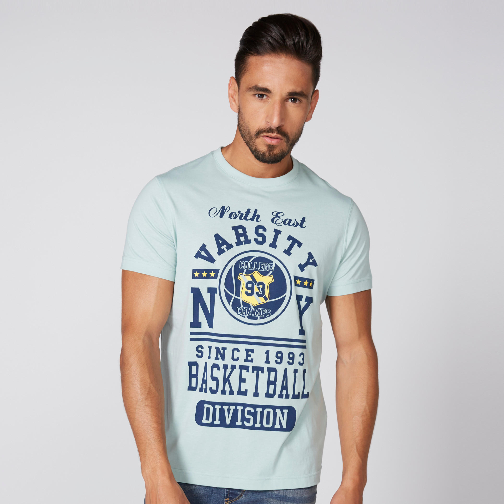 تيشيرت بأكمام قصيرة وياقة ضيّقة وطبعات-men-clothing-tshirtsandpolos-tshirts-image-1