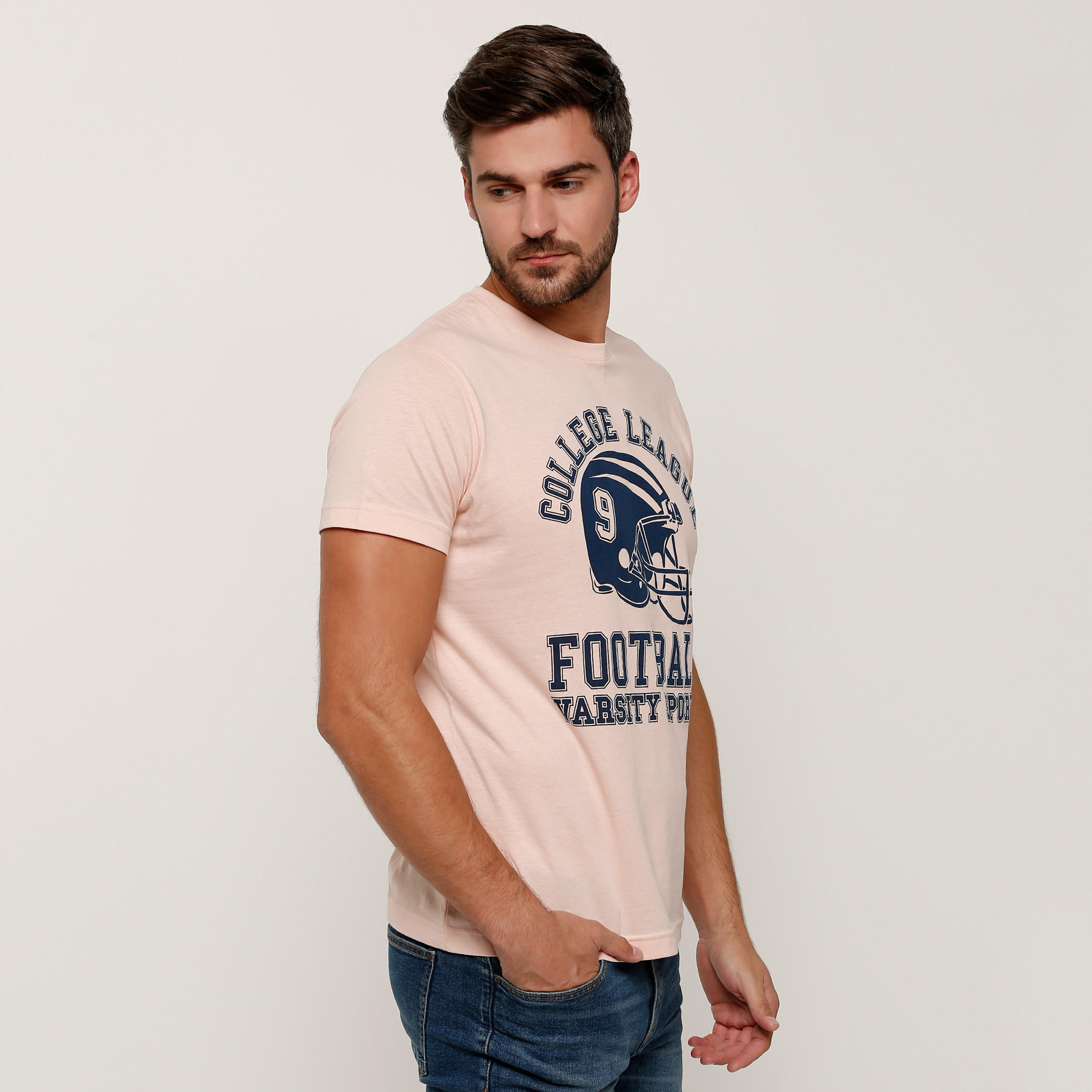 تيشيرت بطبعات وياقة مستديرة وأكمام قصيرة-men-clothing-tshirtsandpolos-tshirts-image-3