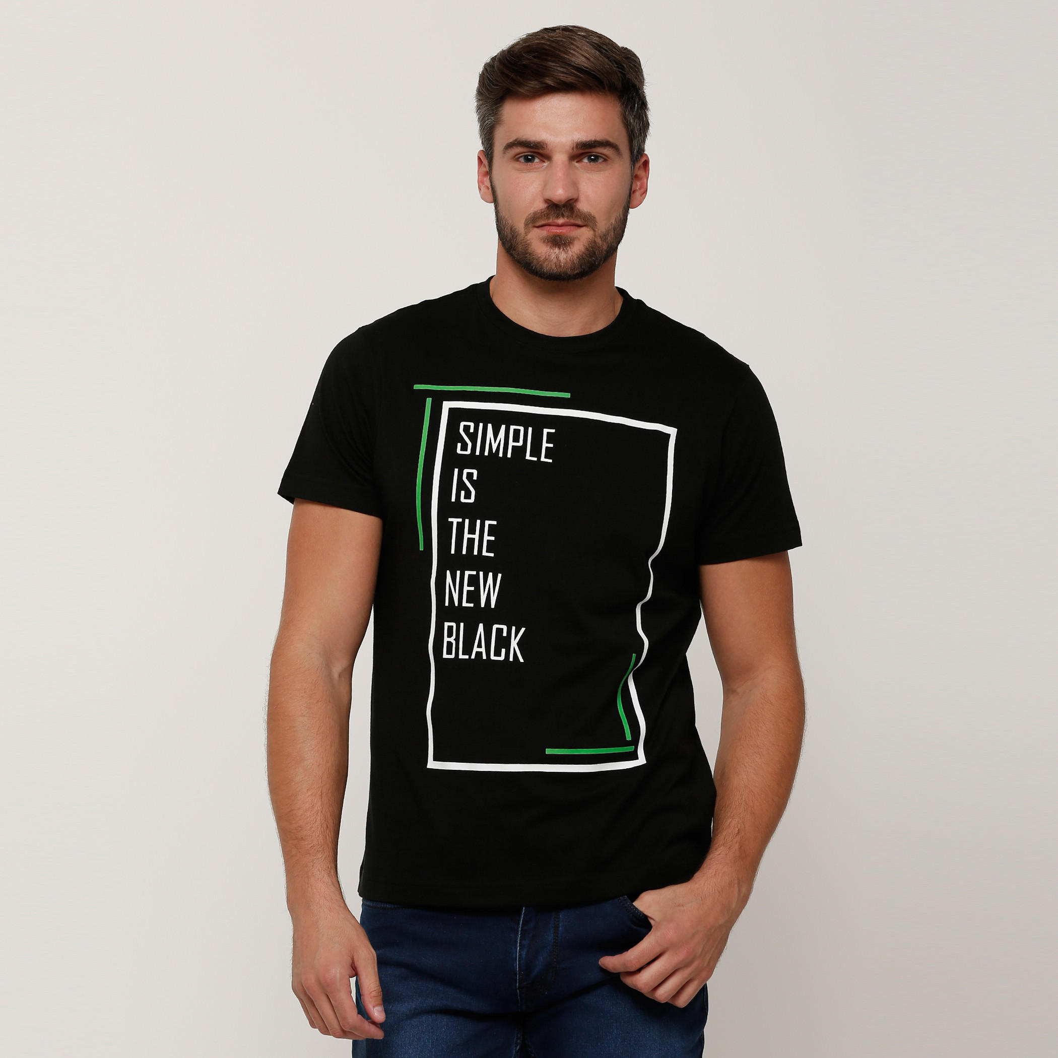 تيشيرت بطبعات وياقة مستديرة وأكمام قصيرة-men-clothing-tshirtsandpolos-tshirts-image-1