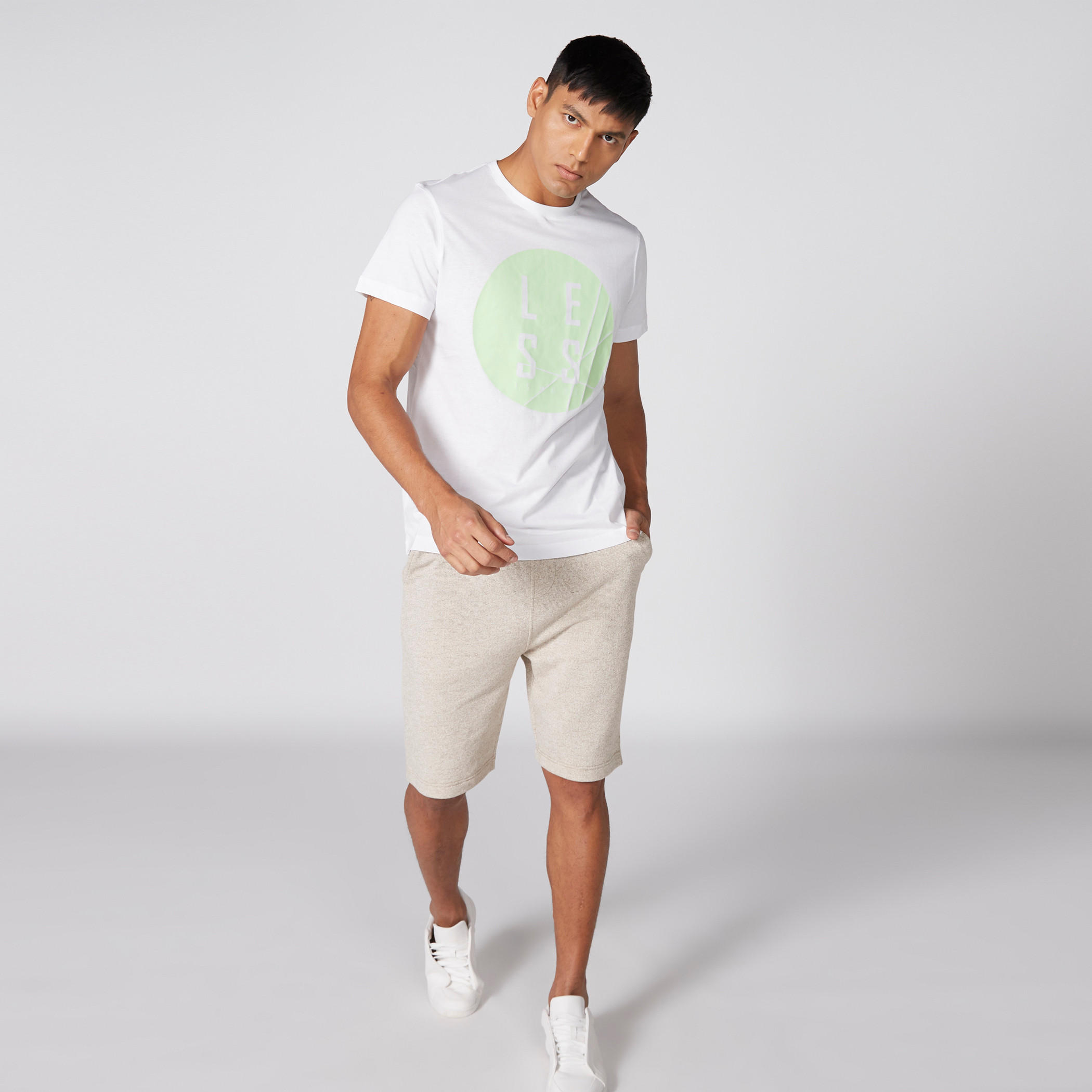 تيشيرت بطبعات وياقة مستديرة وأكمام قصيرة-men-clothing-tshirtsandpolos-tshirts-image-1
