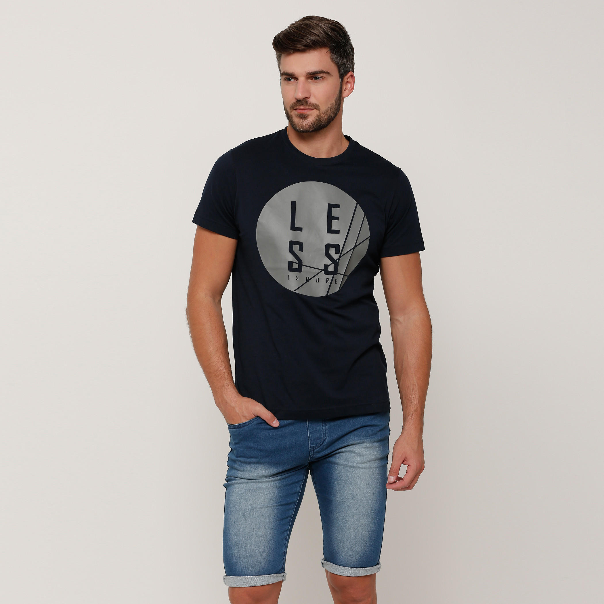 تيشيرت بطبعات وياقة مستديرة وأكمام قصيرة-men-clothing-tshirtsandpolos-tshirts-image-5