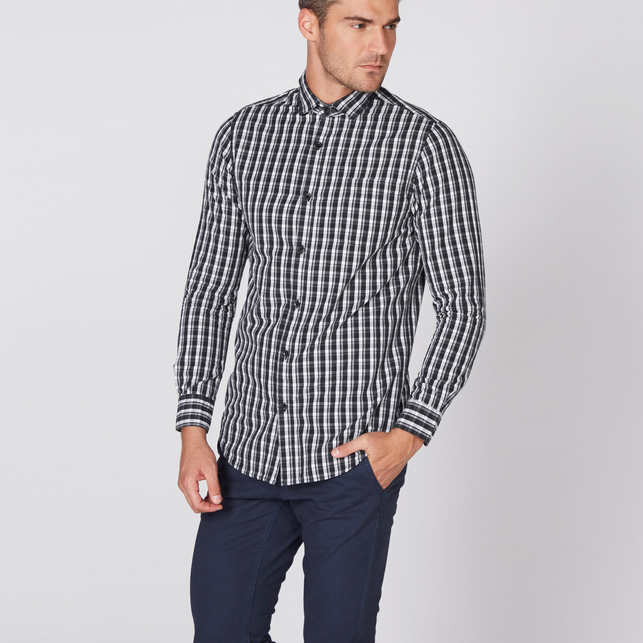 قميص كاروهات بأكمام طويلة وأزرار-men-clothing-shirts-image-2