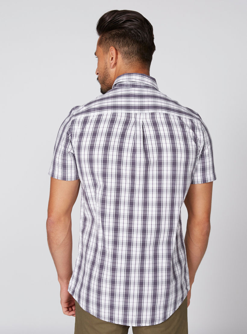 قميص كاروهات بأكمام قصيرة وأزرار-men-clothing-shirts-image-1