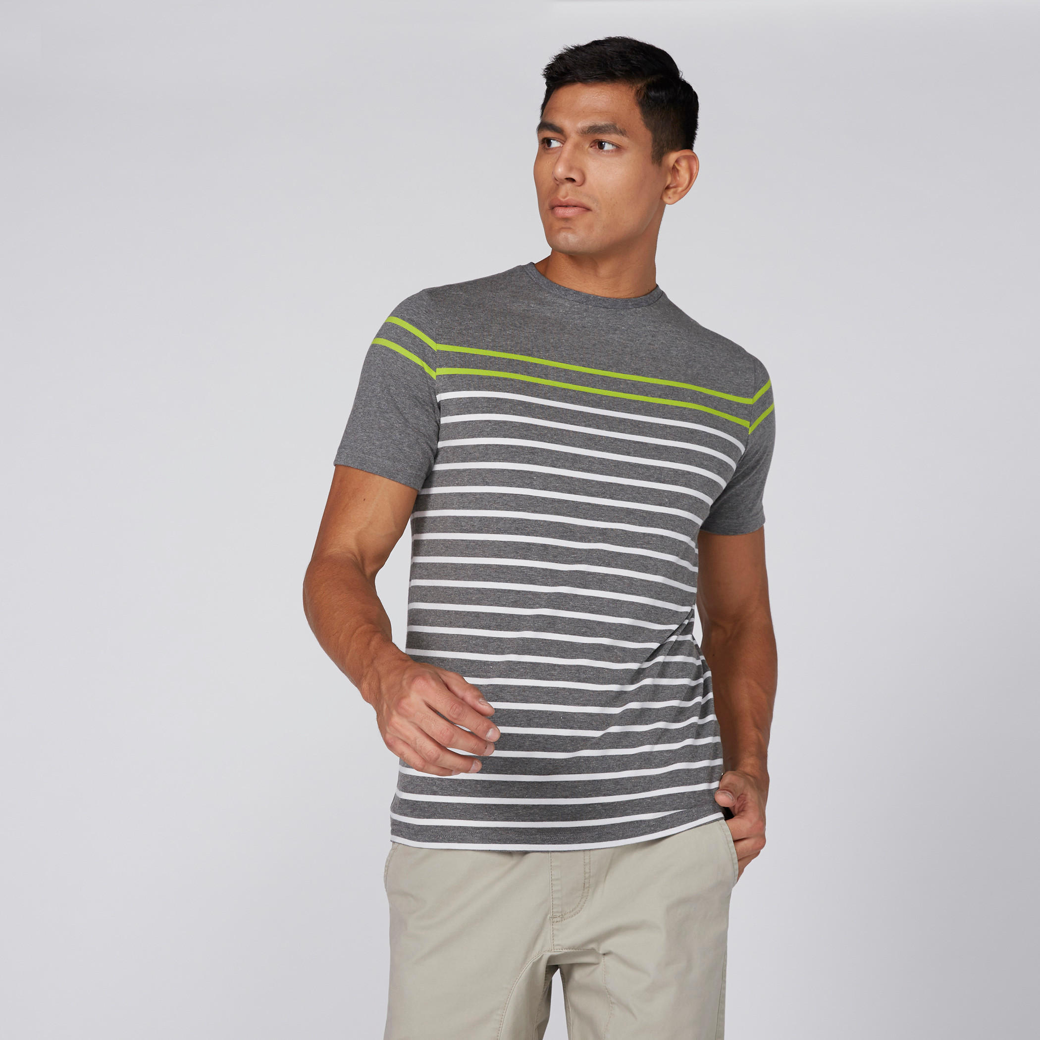 تيشيرت مقلّم بأكمام قصيرة-men-clothing-tshirtsandpolos-tshirts-image-2