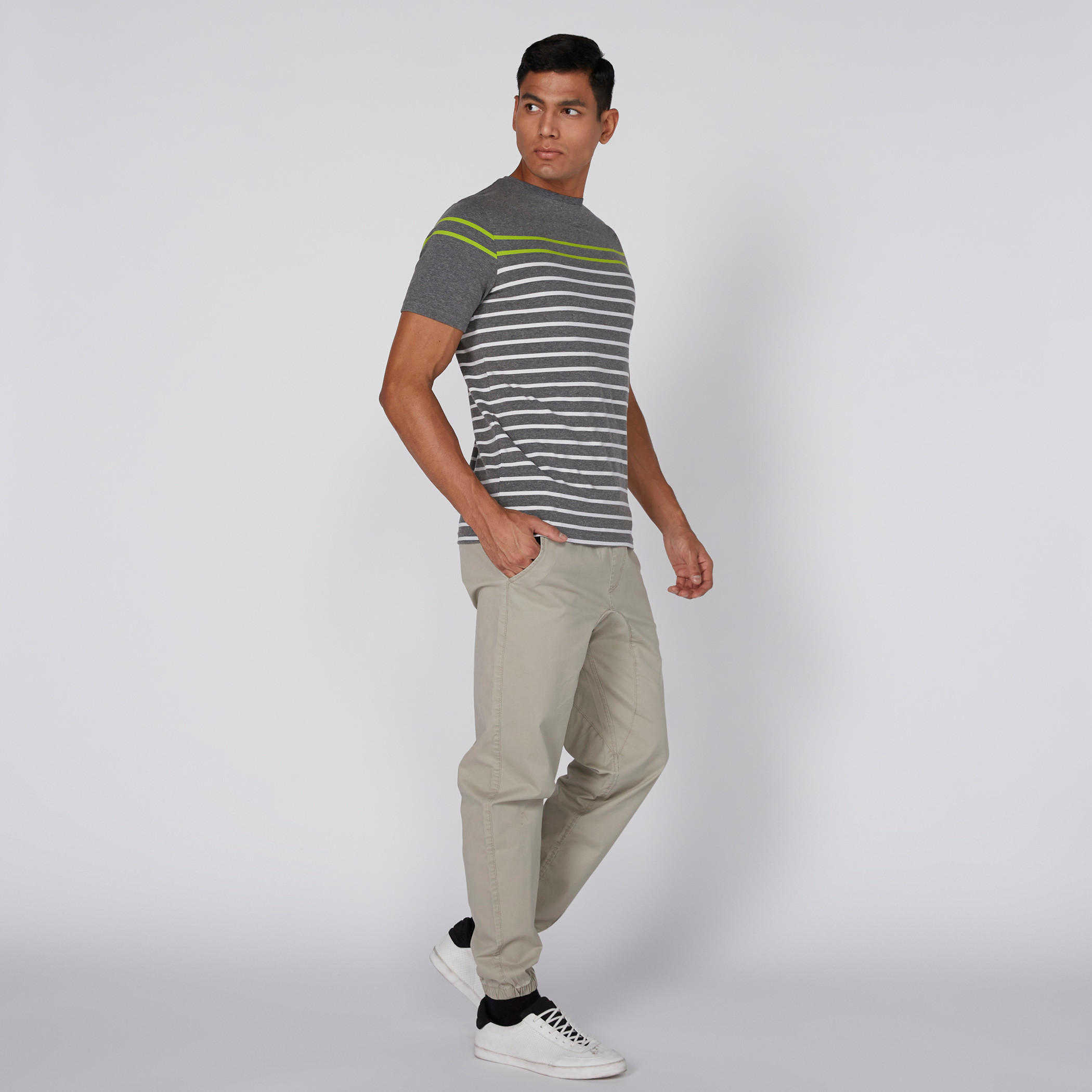 تيشيرت مقلّم بأكمام قصيرة-men-clothing-tshirtsandpolos-tshirts-image-3