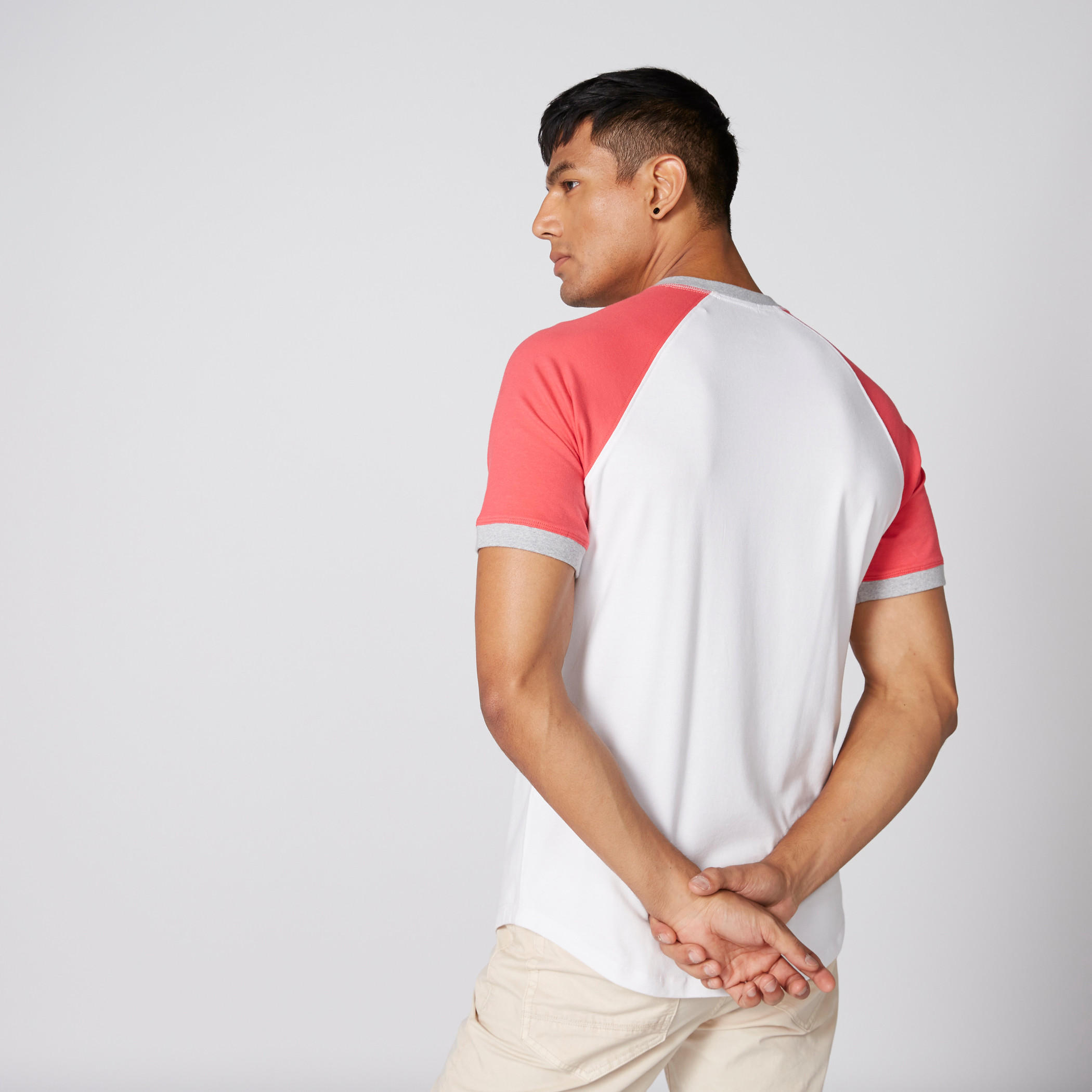 تيشيرت ياقة هينلي وأكمام متباينة-men-clothing-tshirtsandpolos-tshirts-image-2