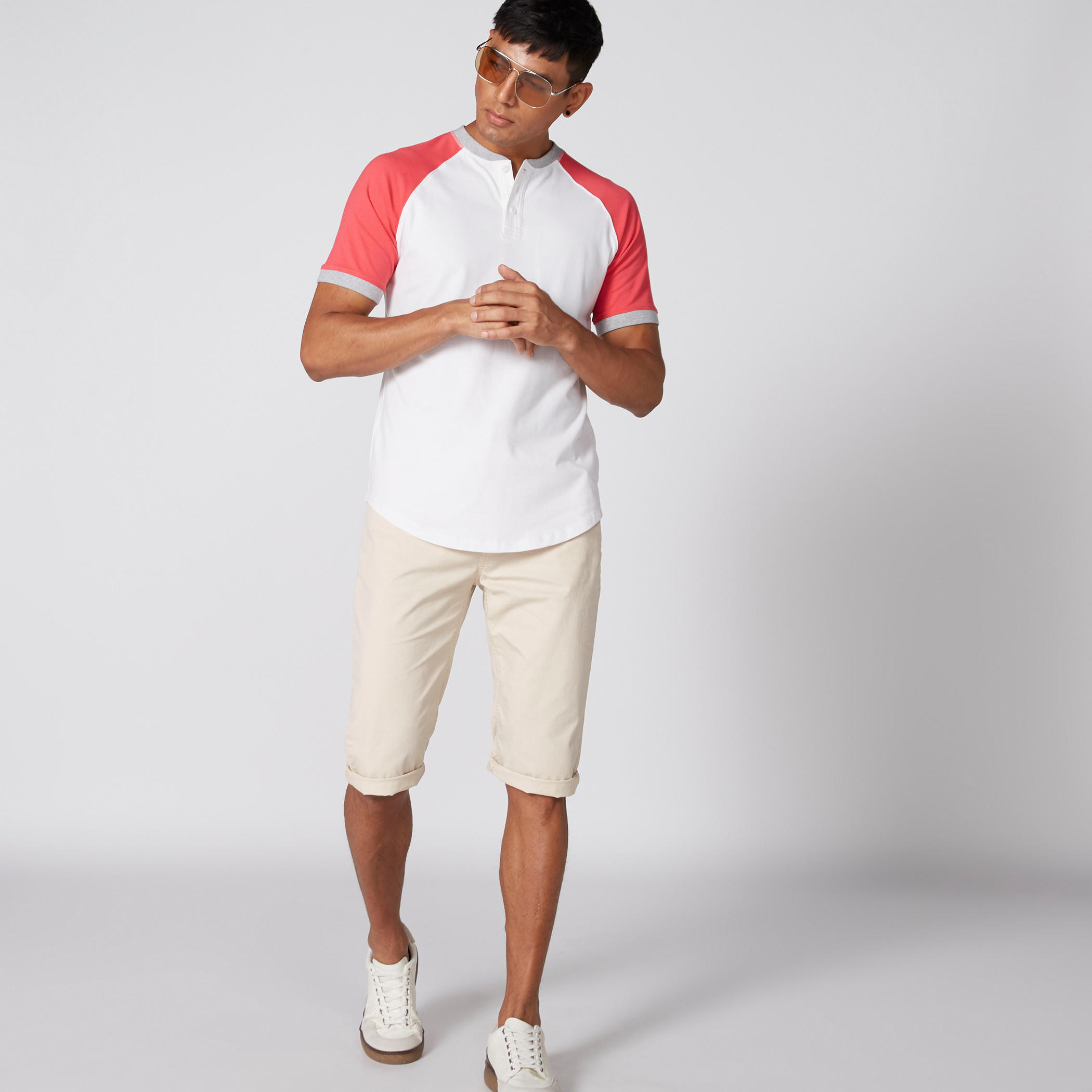 تيشيرت ياقة هينلي وأكمام متباينة-men-clothing-tshirtsandpolos-tshirts-image-3