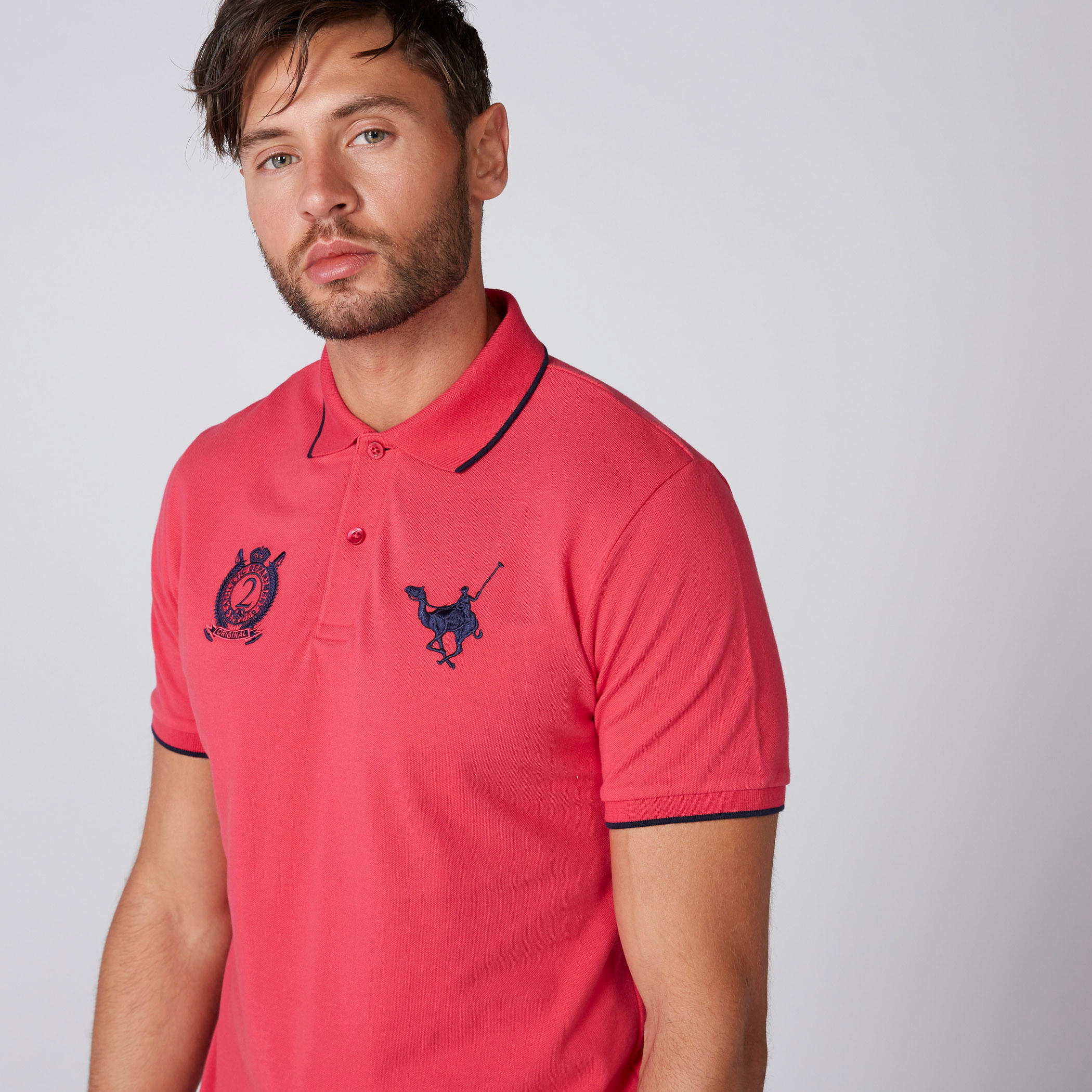 تيشيرت مطرّز بياقة بولو وأكمام قصيرة-men-clothing-tshirtsandpolos-polos-image-1