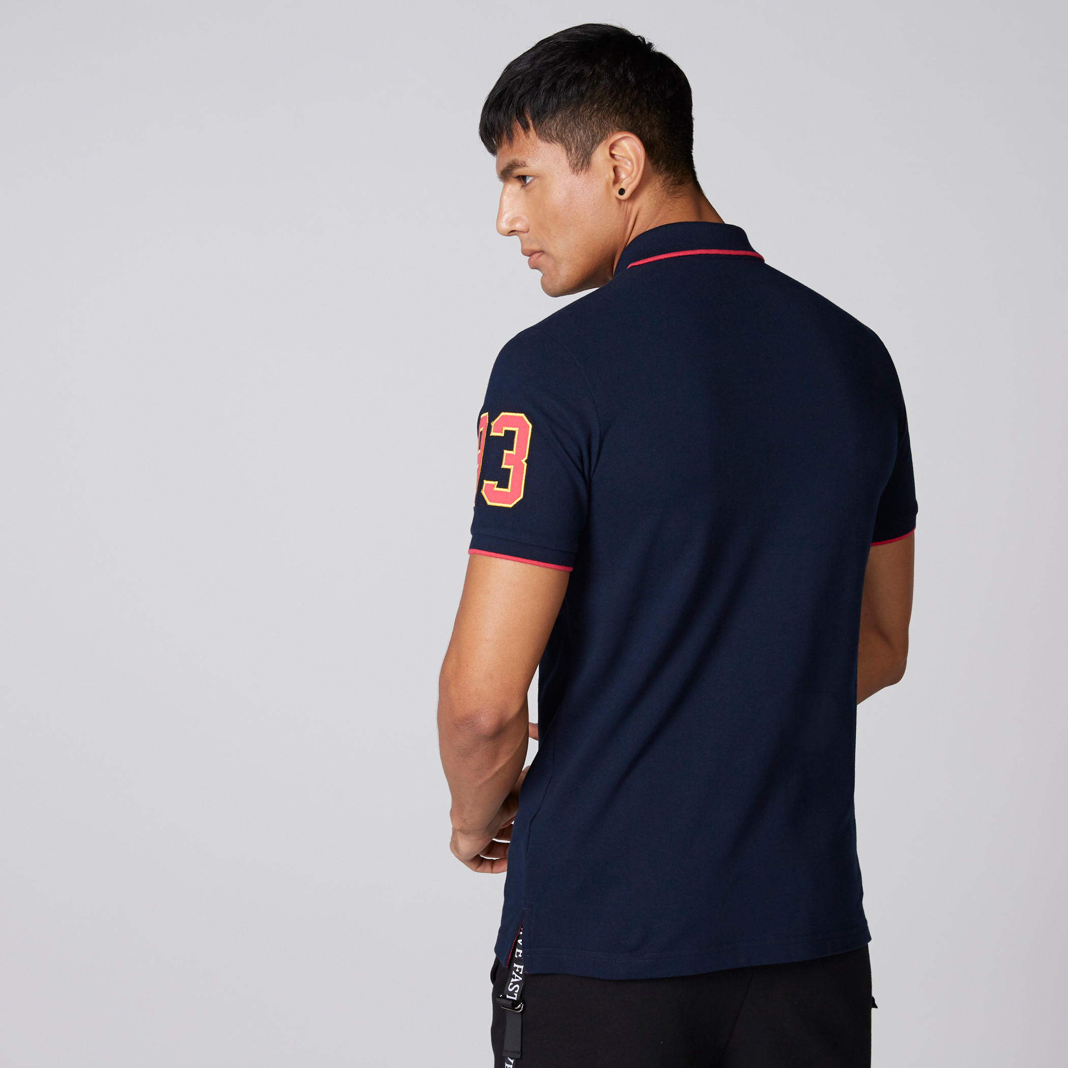 تيشيرت مطرّز بياقة بولو وأكمام قصيرة-men-clothing-tshirtsandpolos-polos-image-2