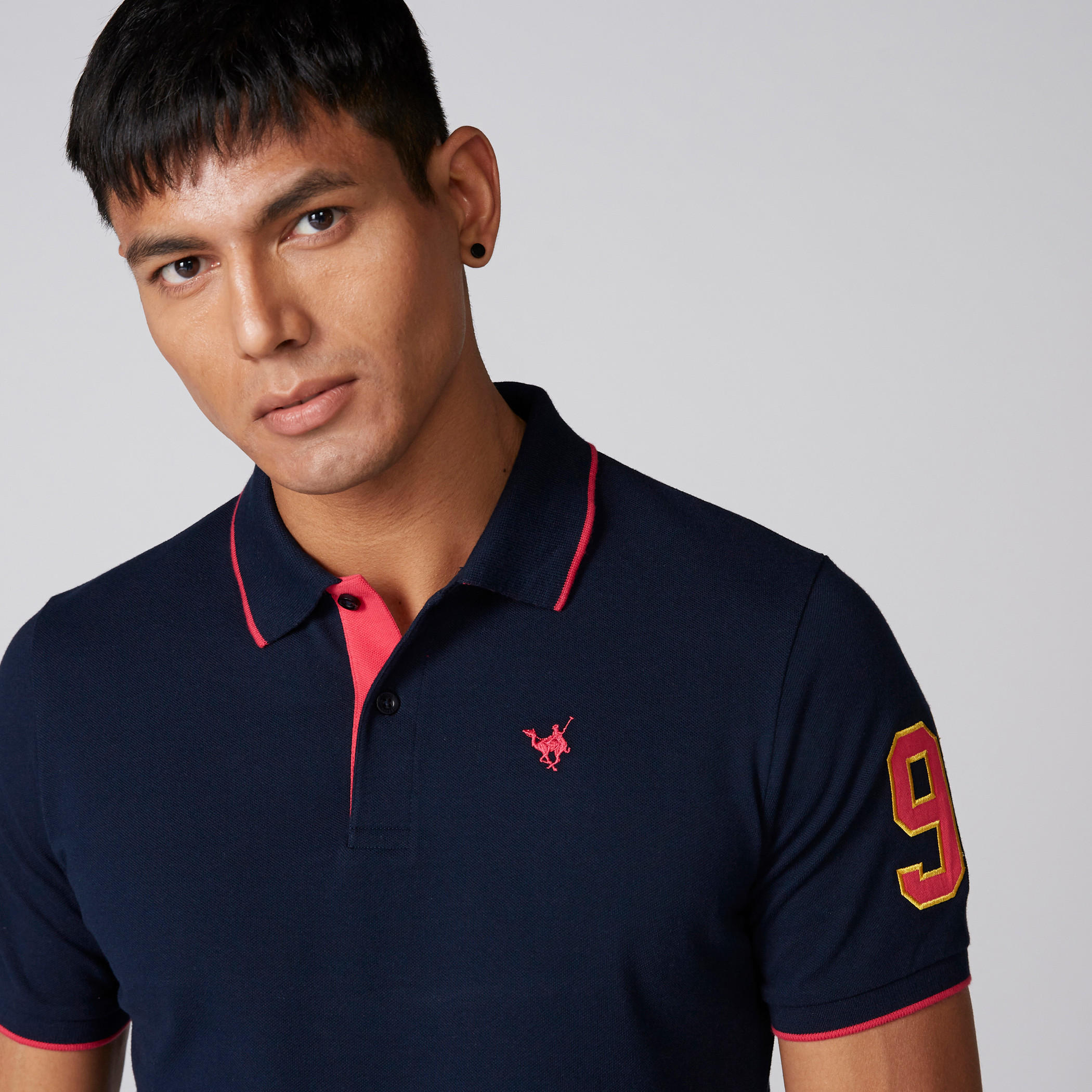 تيشيرت مطرّز بياقة بولو وأكمام قصيرة-men-clothing-tshirtsandpolos-polos-image-3