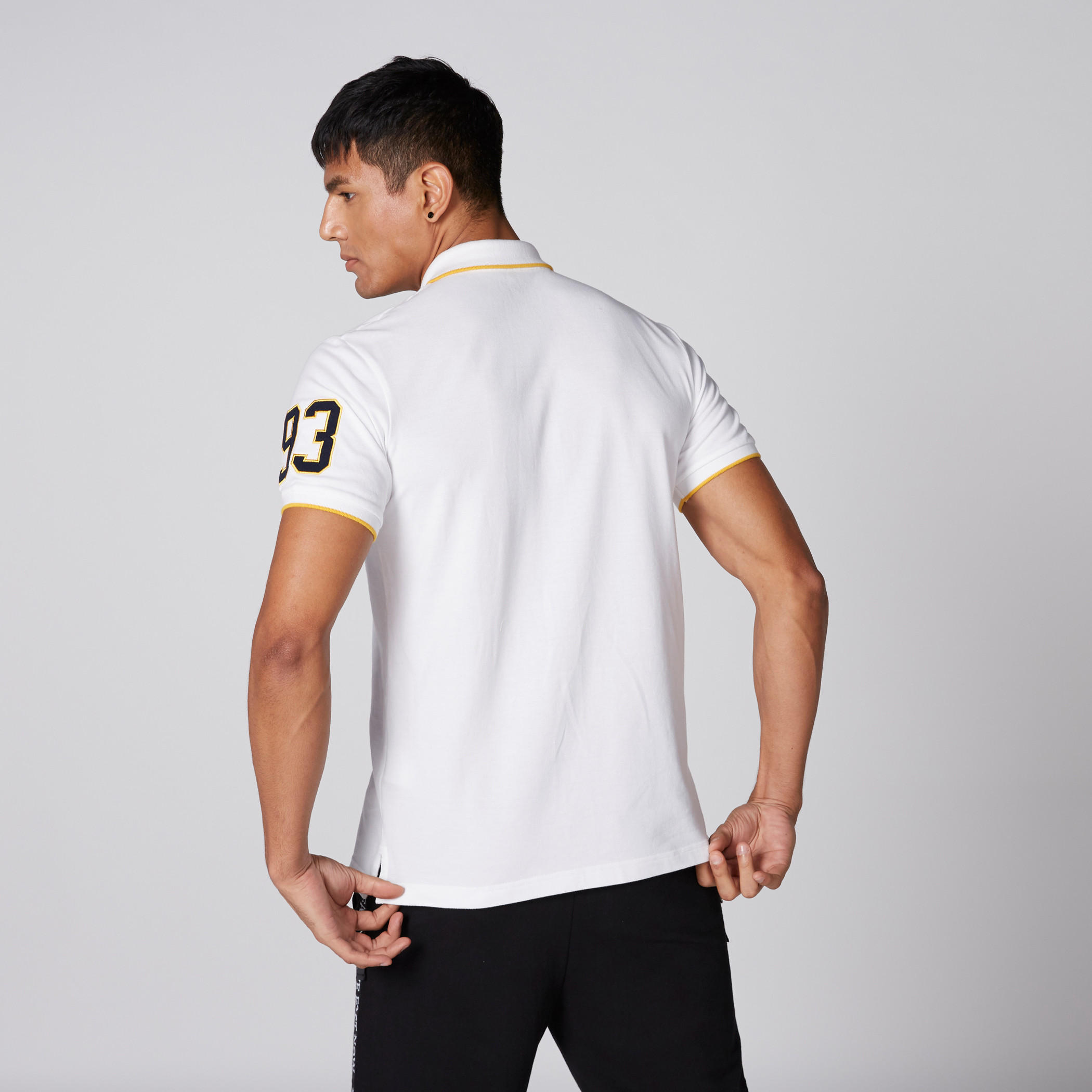 تيشيرت مطرّز بياقة بولو وأكمام قصيرة-men-clothing-tshirtsandpolos-polos-image-2