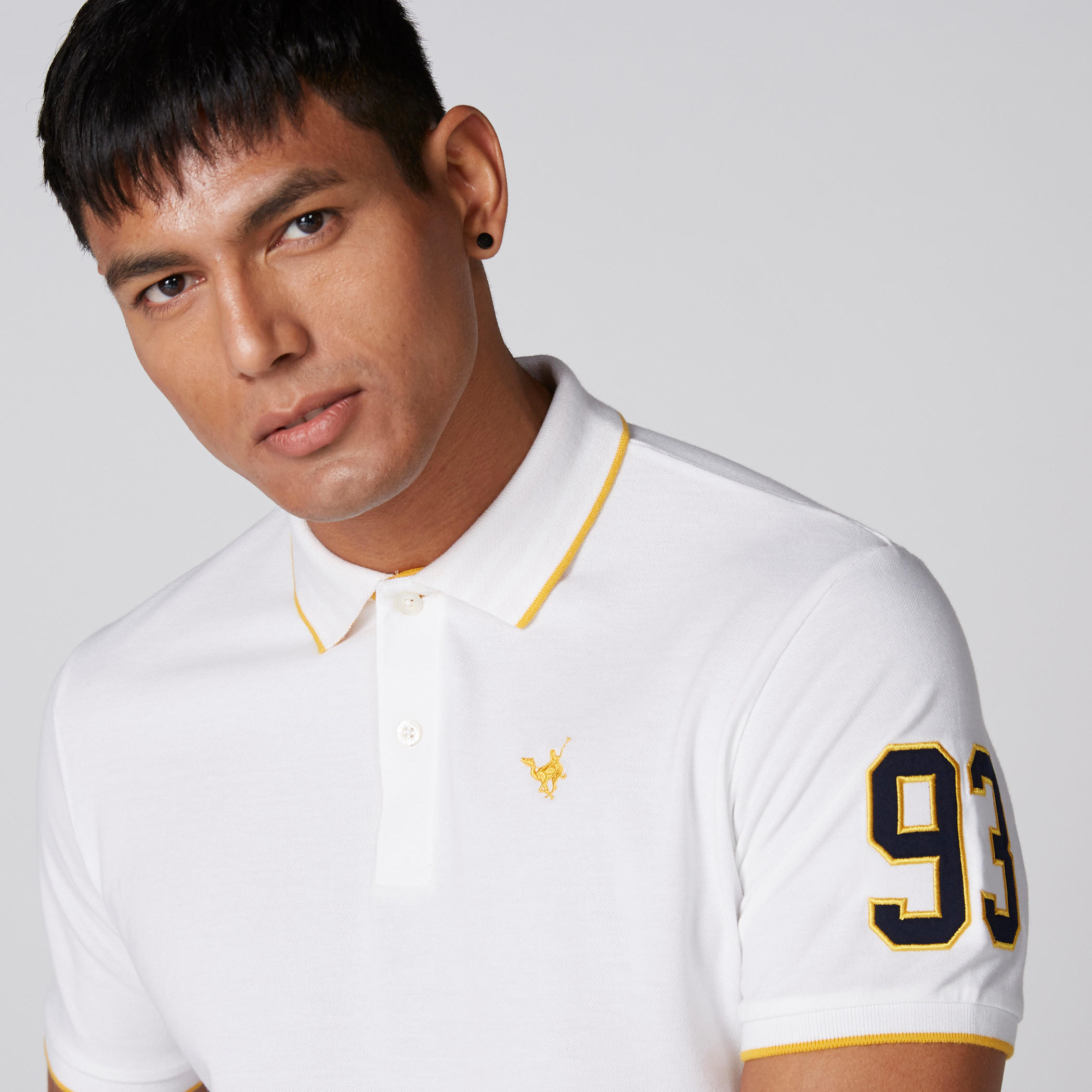 تيشيرت مطرّز بياقة بولو وأكمام قصيرة-men-clothing-tshirtsandpolos-polos-image-3
