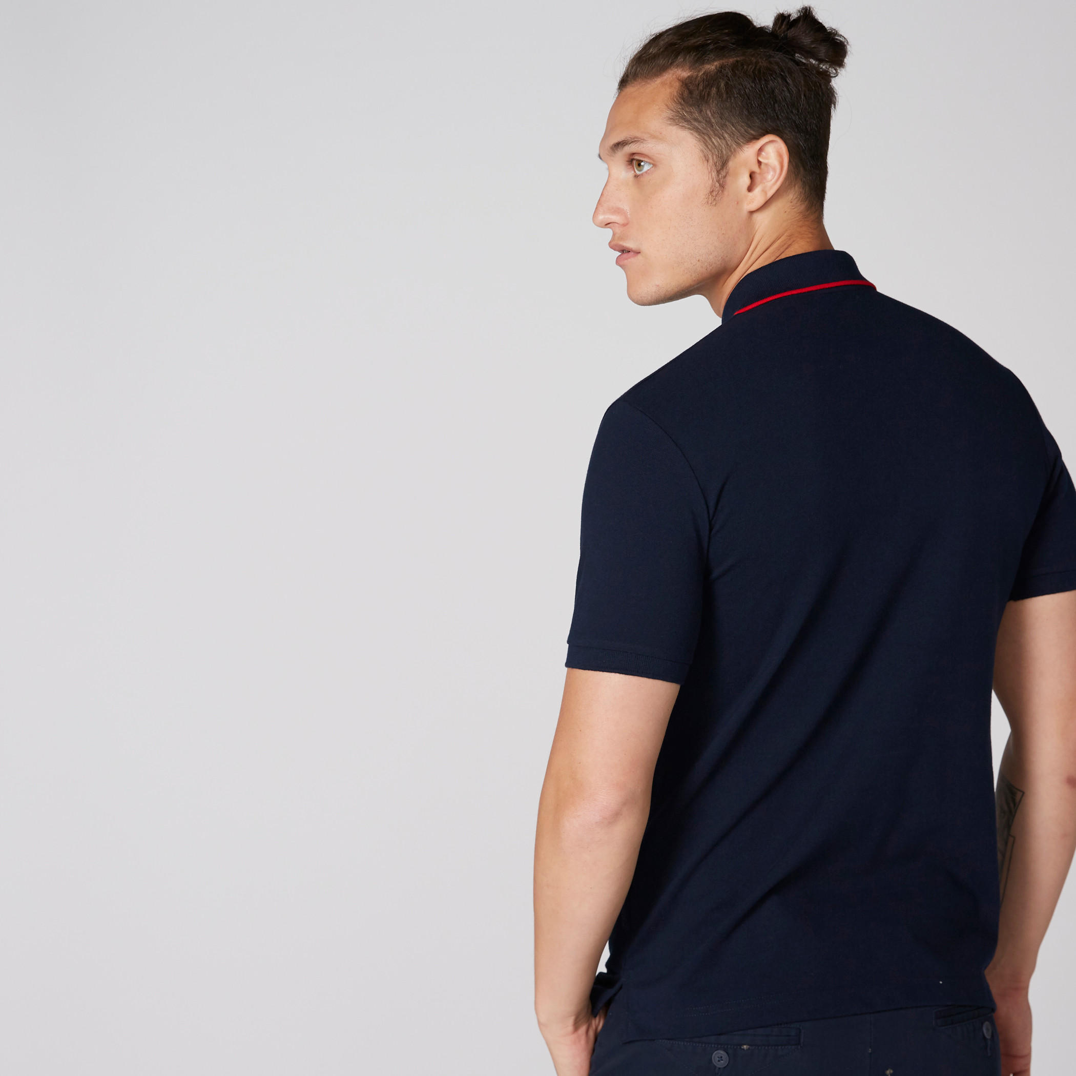 تيشيرت مطرّز بياقة بولو وأكمام قصيرة-men-clothing-tshirtsandpolos-polos-image-2